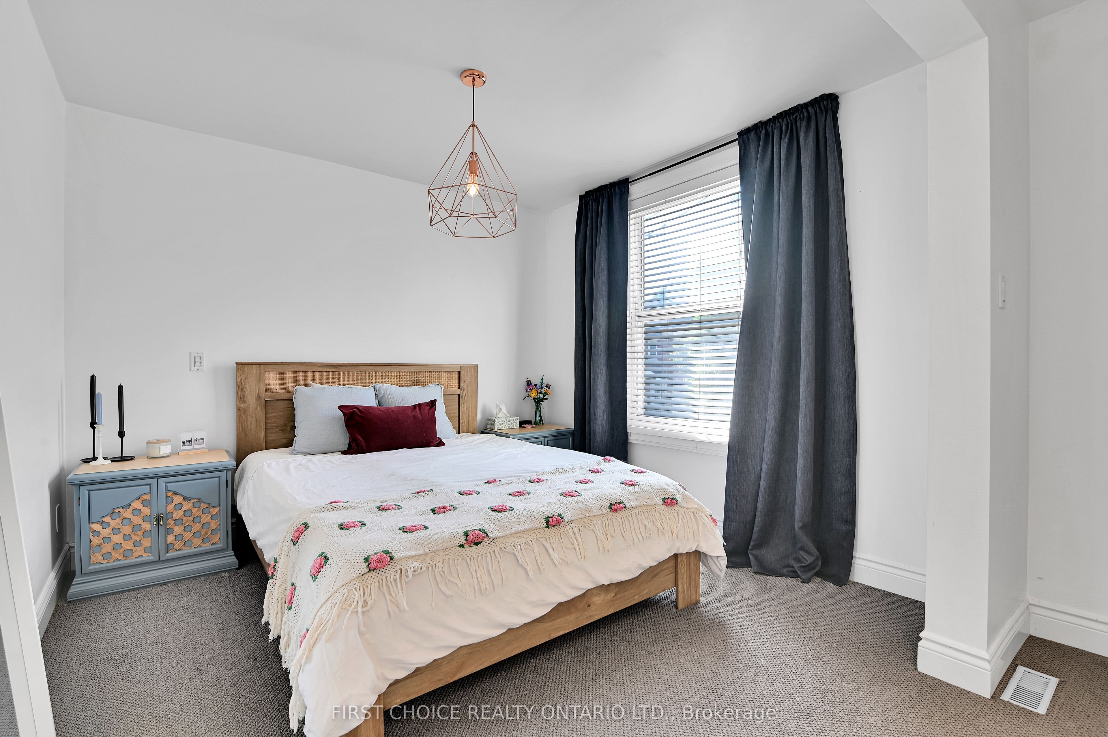 276 Fifth Avenue Property Photo 19