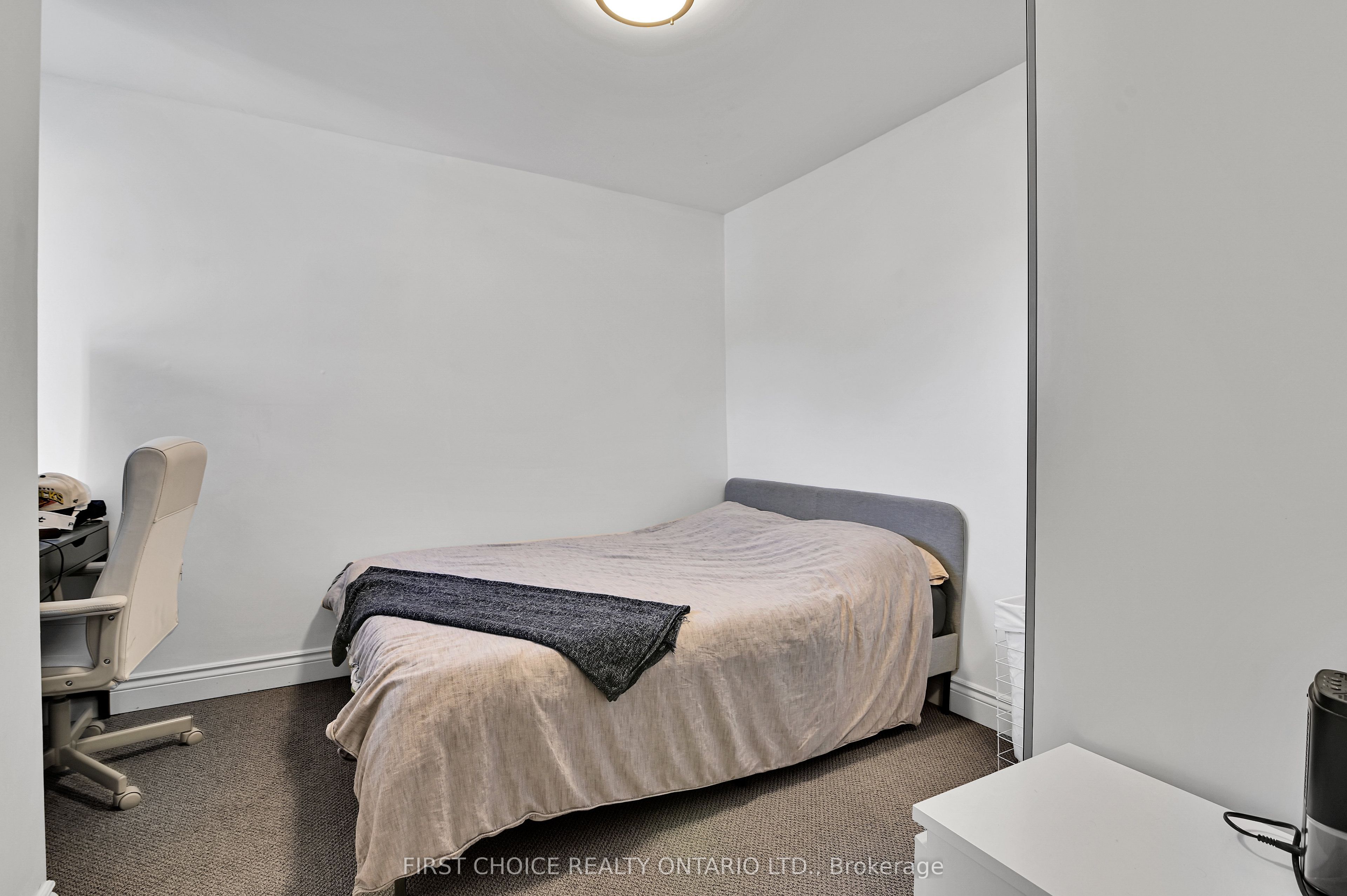 276 Fifth Avenue Property Photo 27