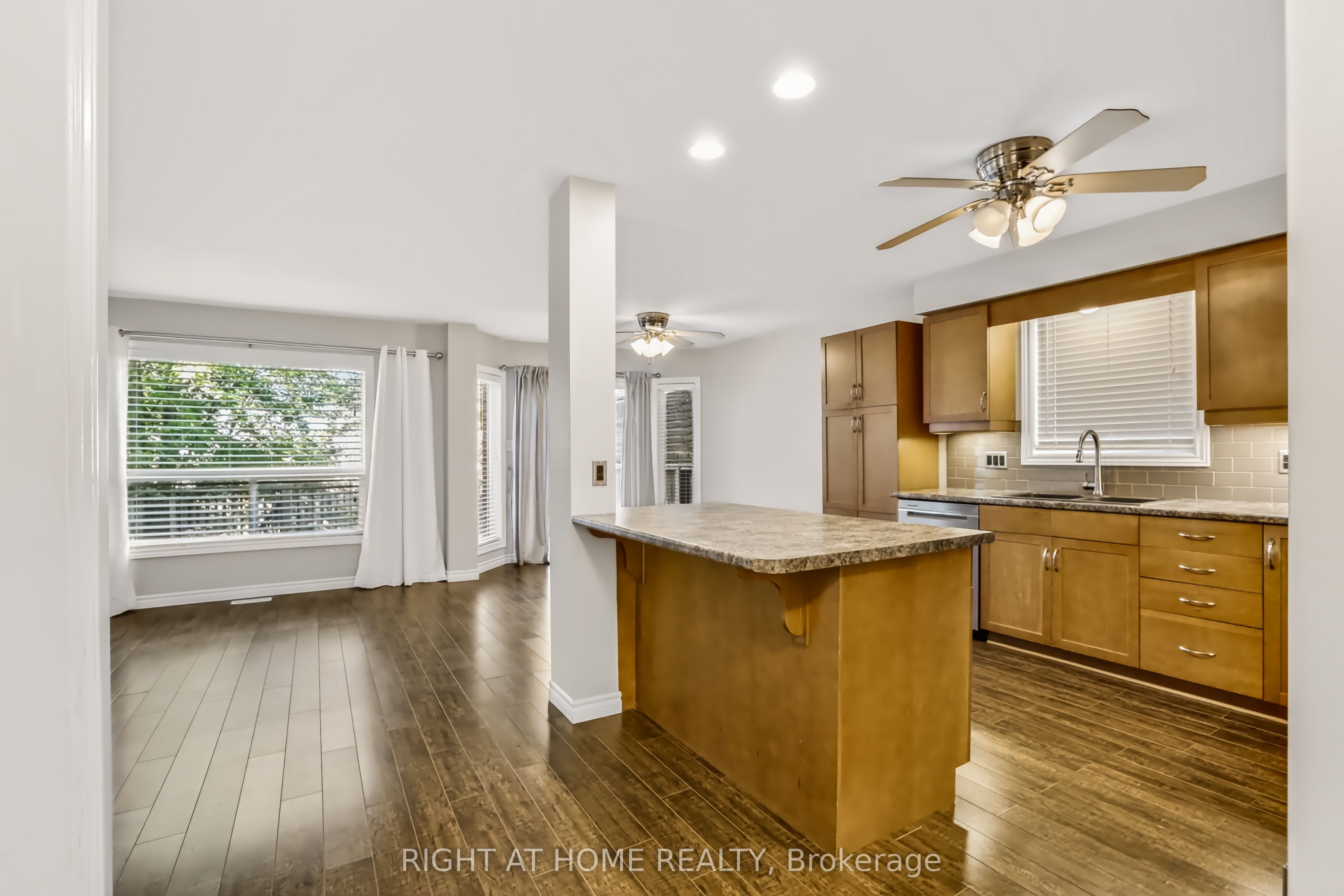 1811 Rollingacres Drive Property Photo 6