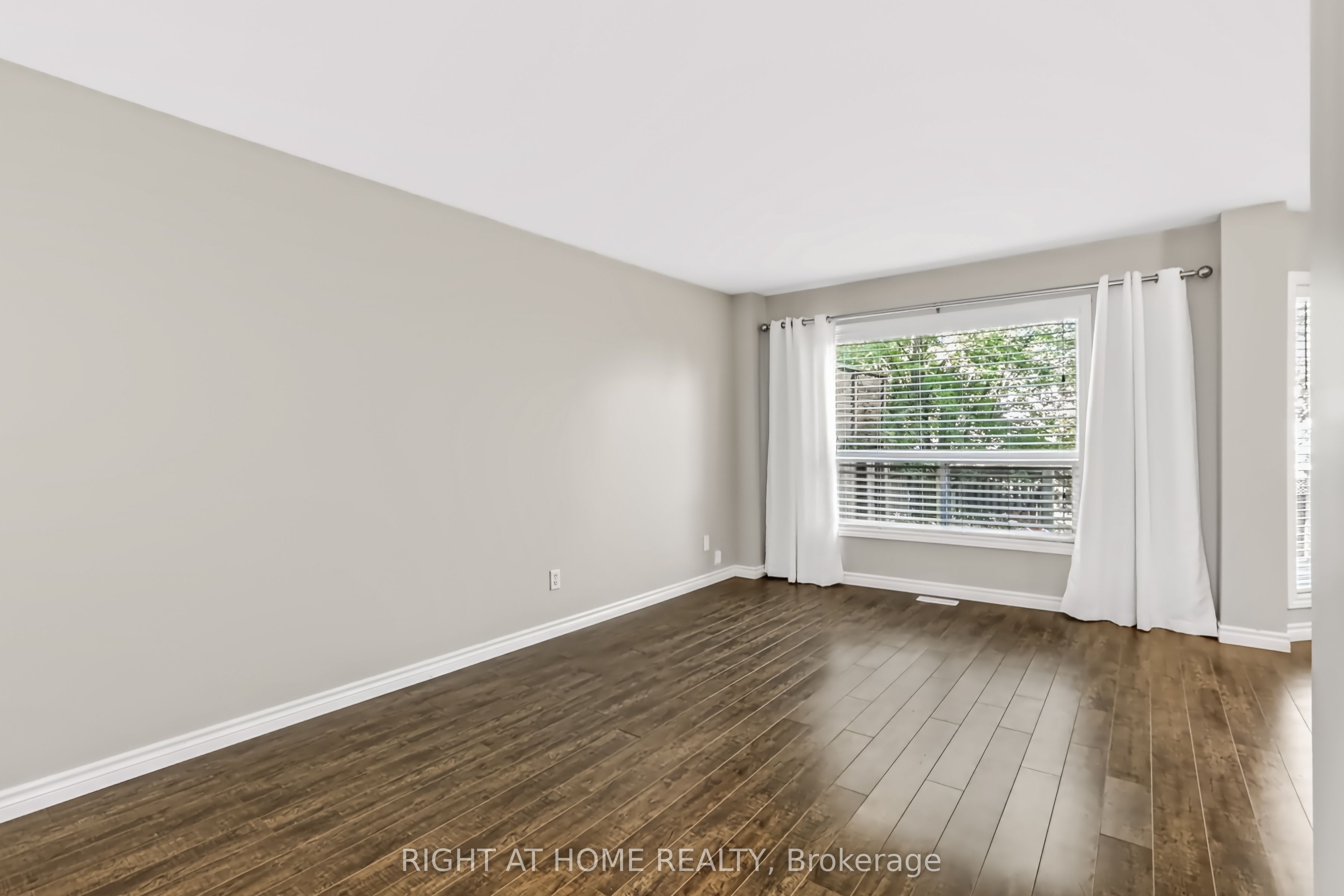 1811 Rollingacres Drive Property Photo 7