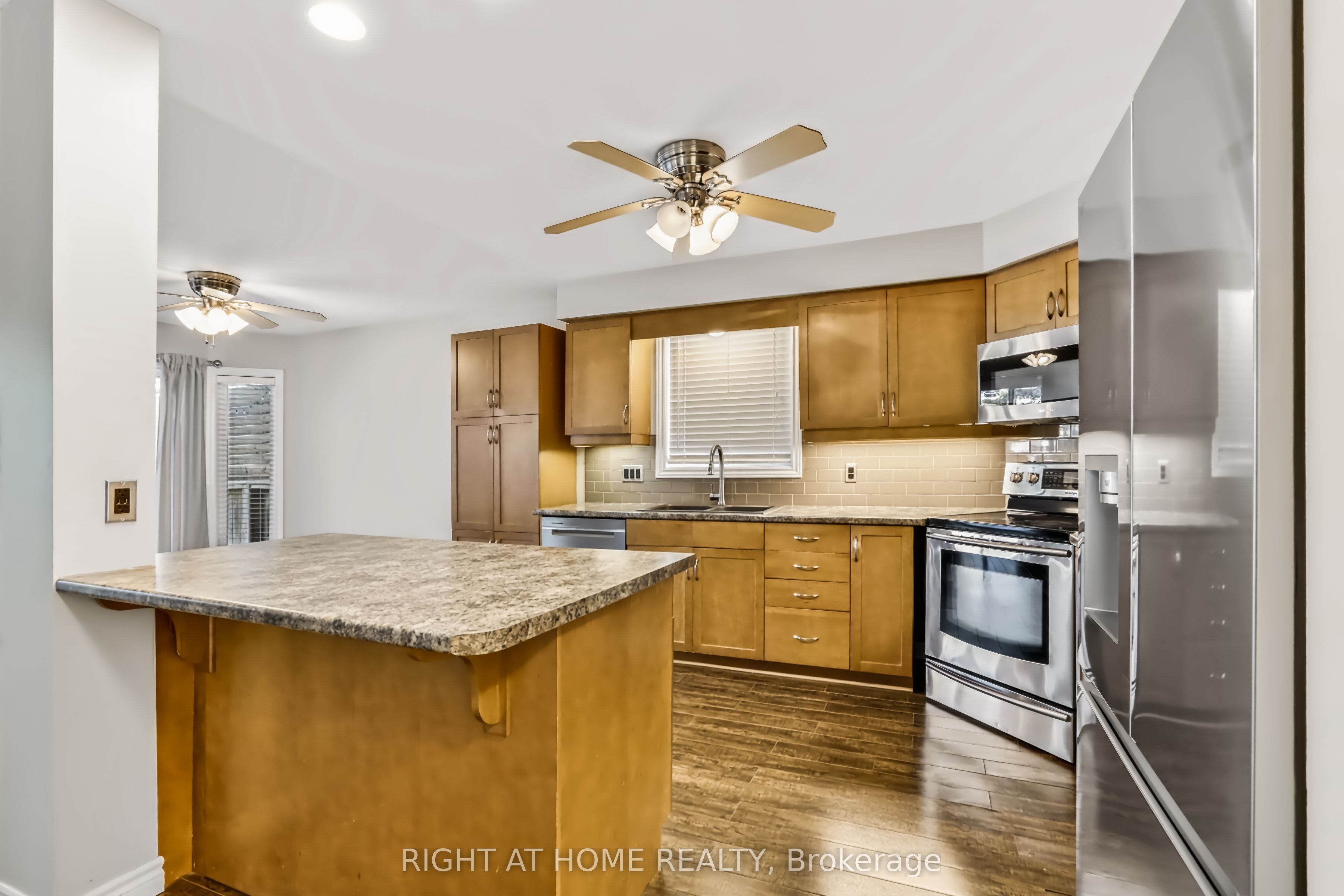 1811 Rollingacres Drive Property Photo 11