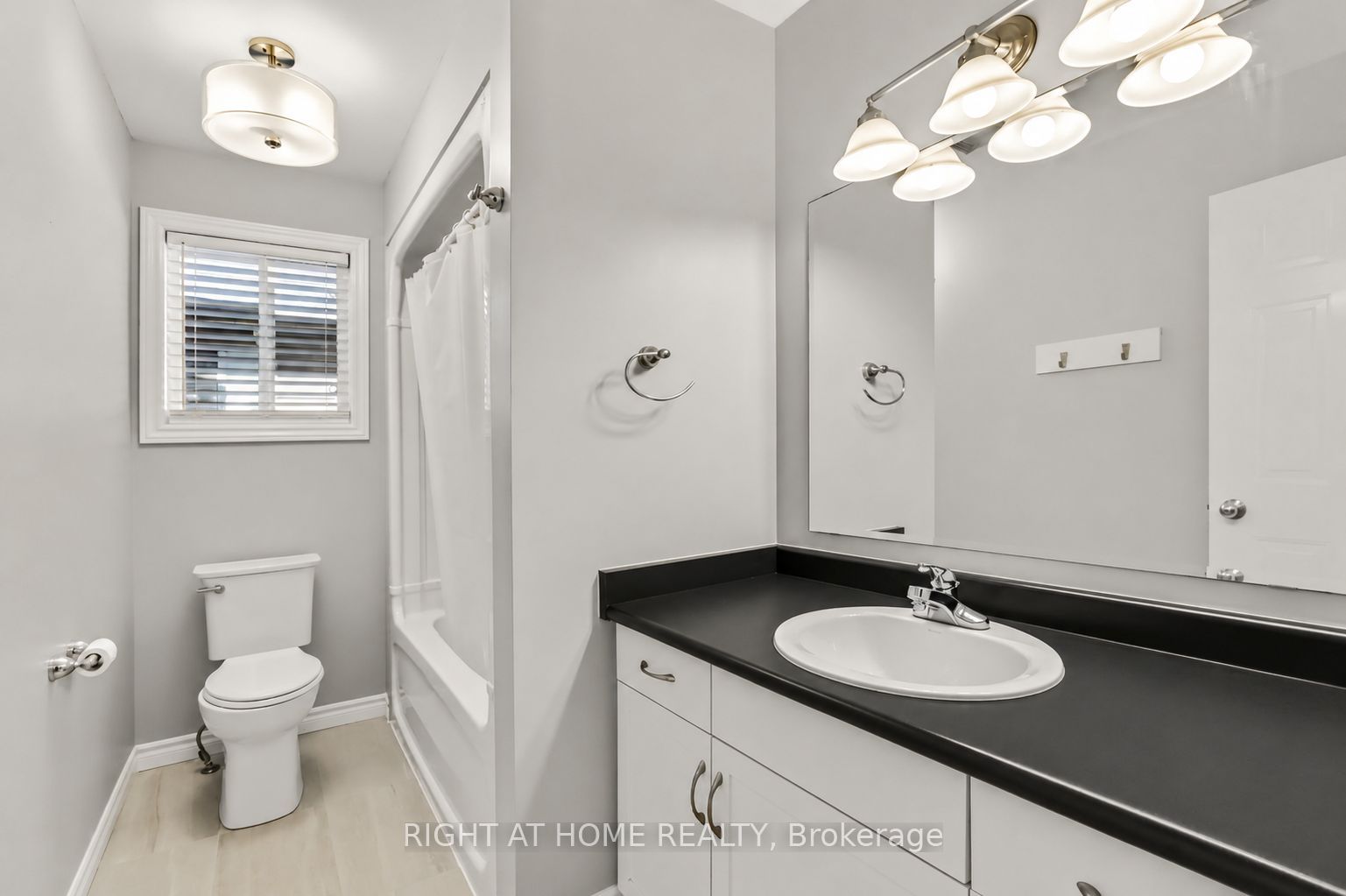 1811 Rollingacres Drive Property Photo 17