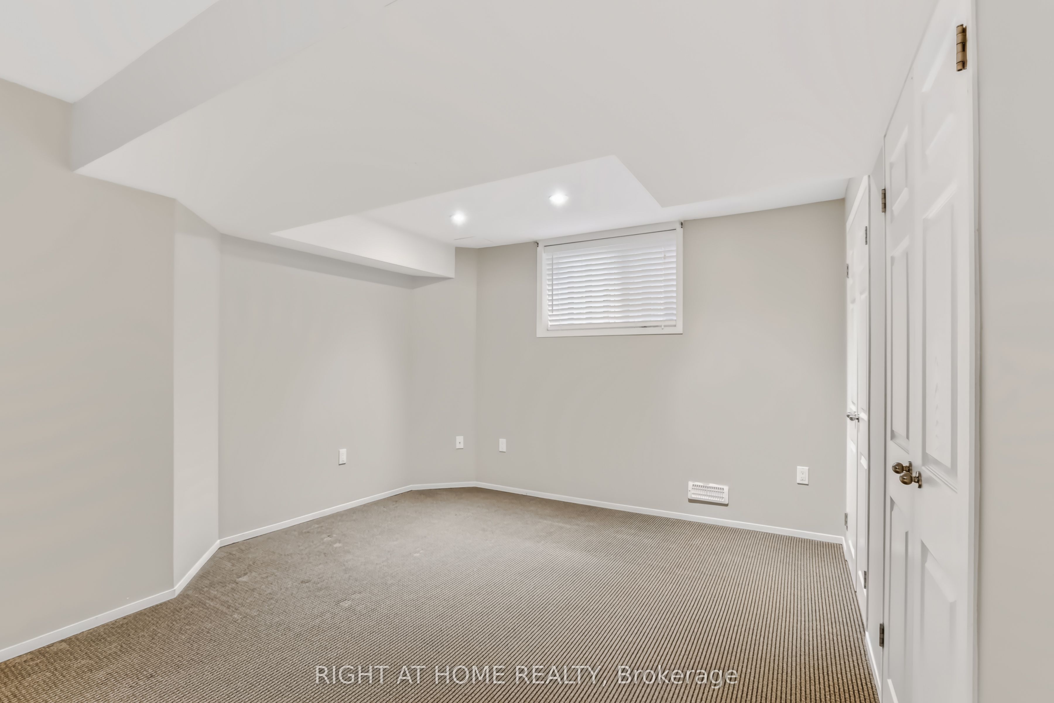 1811 Rollingacres Drive Property Photo 26