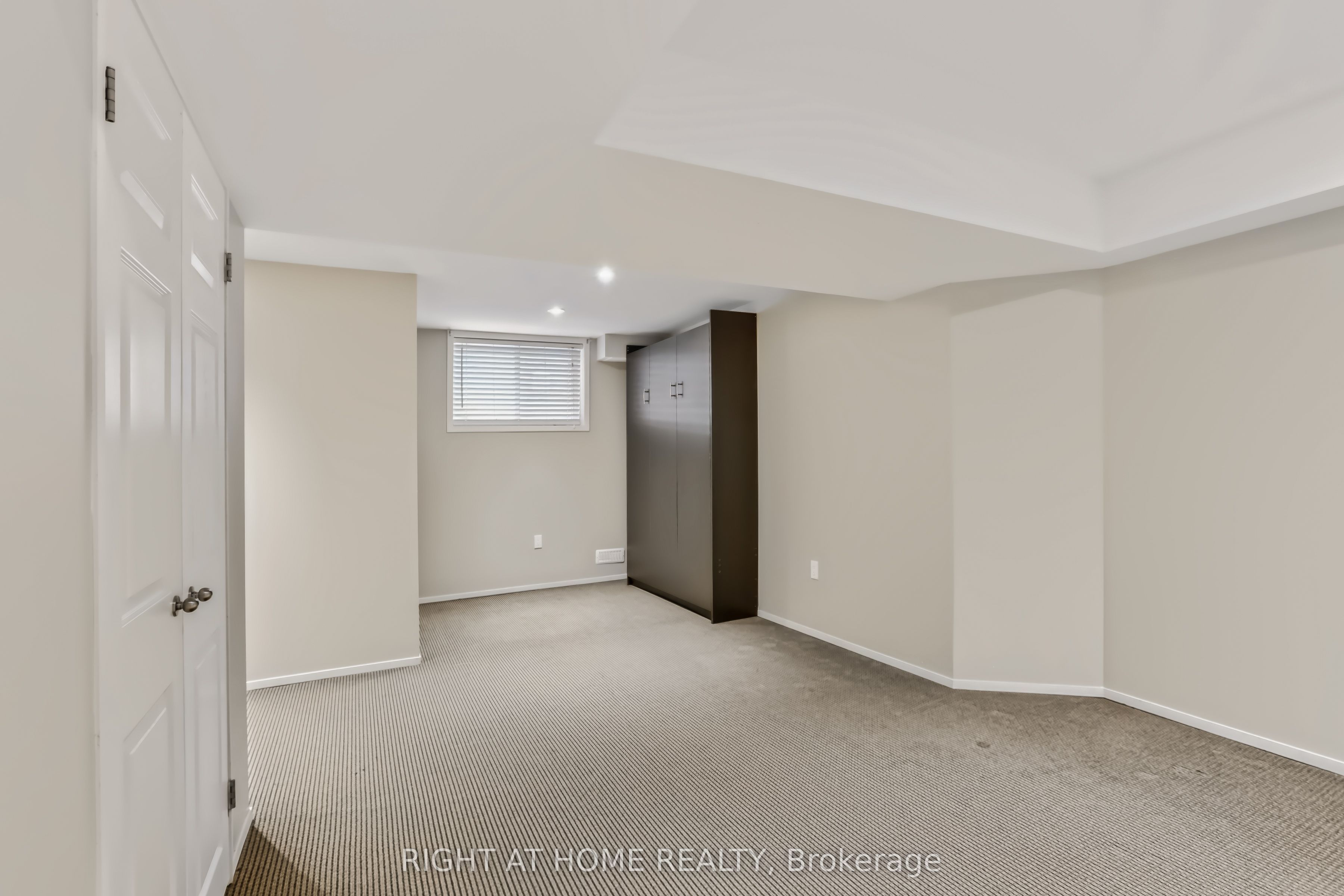 1811 Rollingacres Drive Property Photo 28