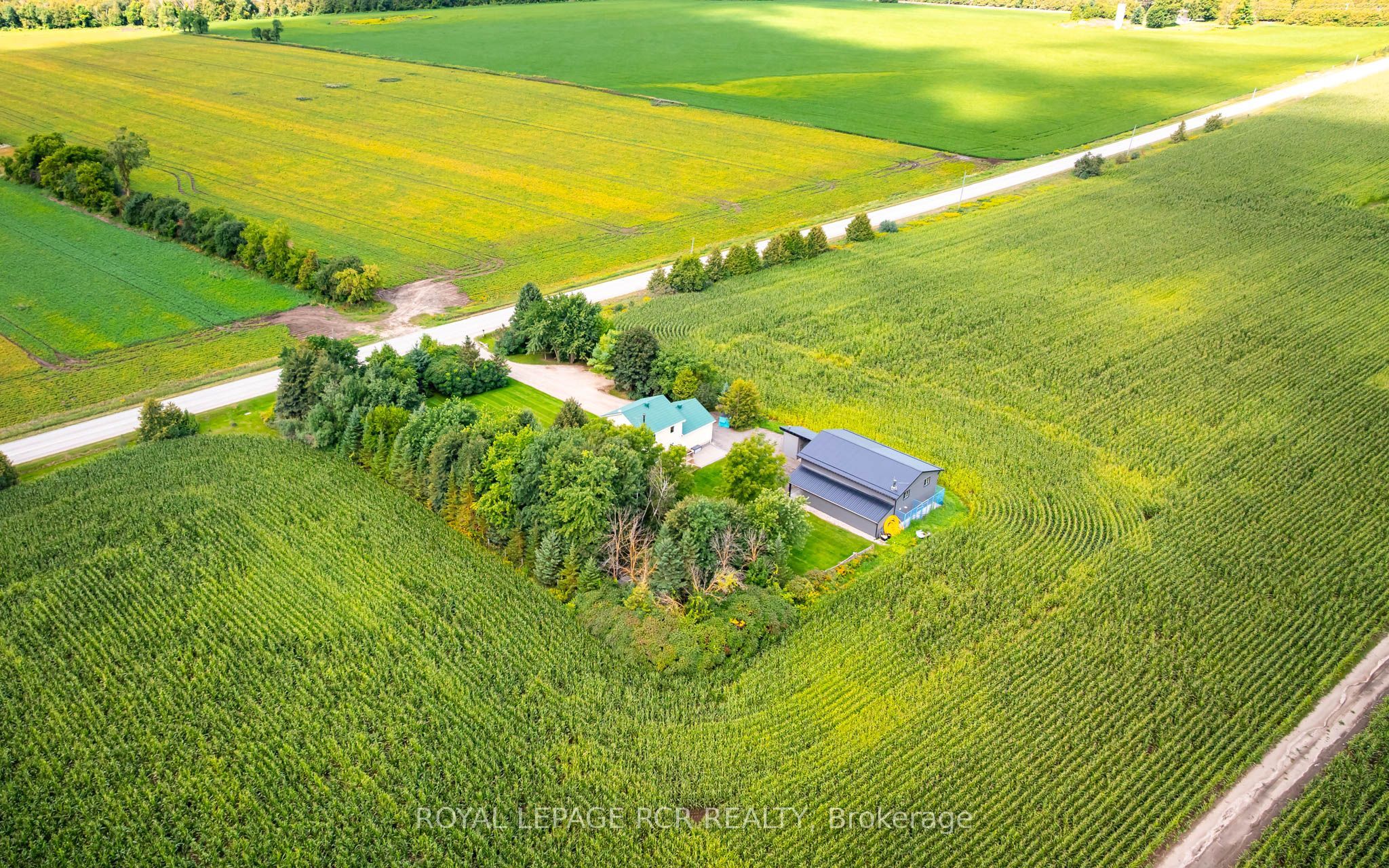 253247 9th Line Property Photo 6