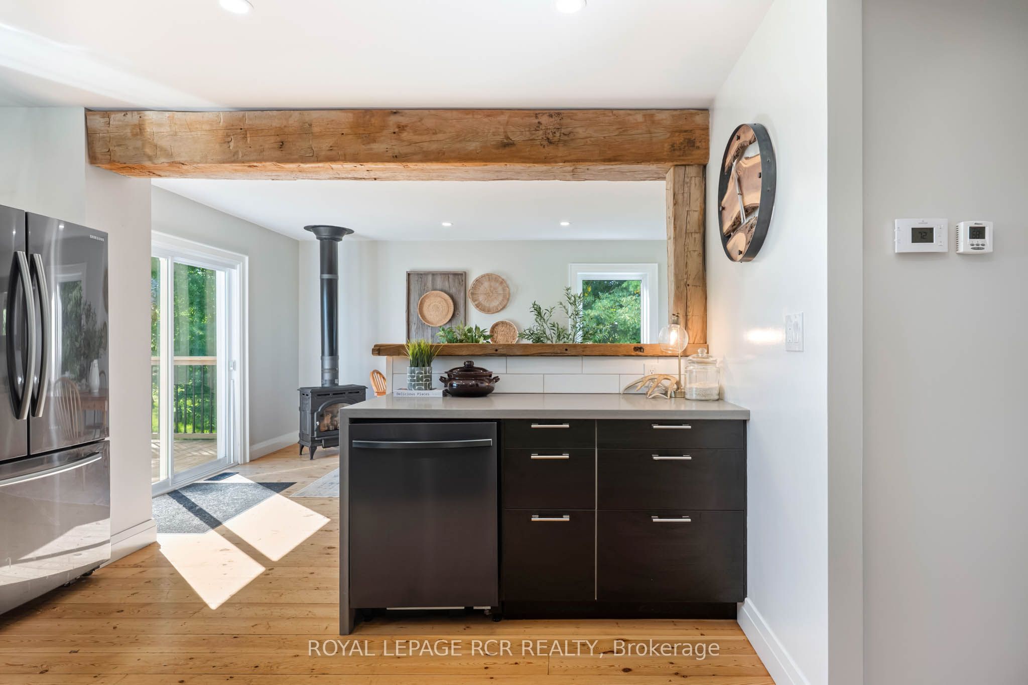 253247 9th Line Property Photo 18
