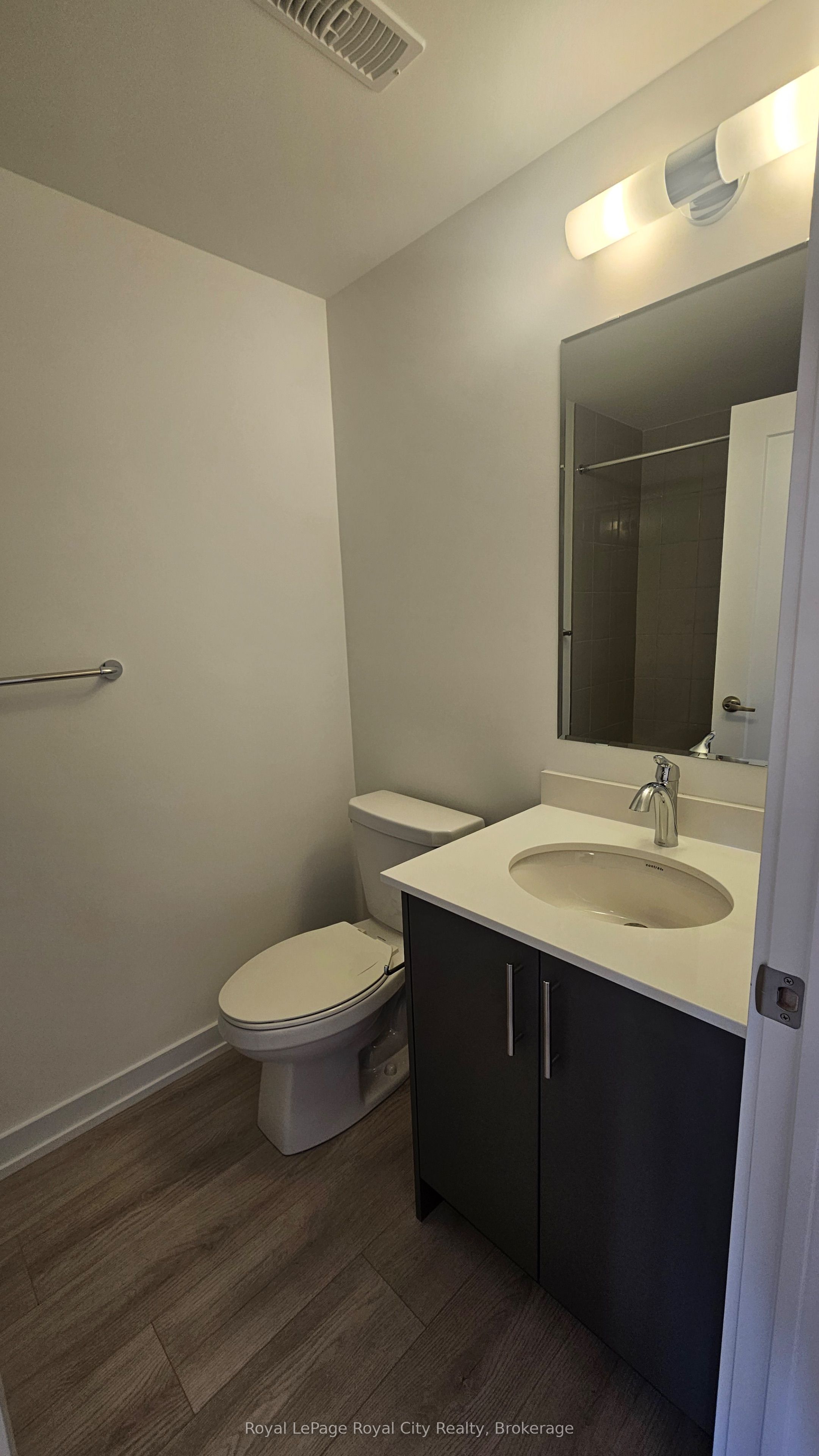 42 Lowes Road W 64 Property Photo 8