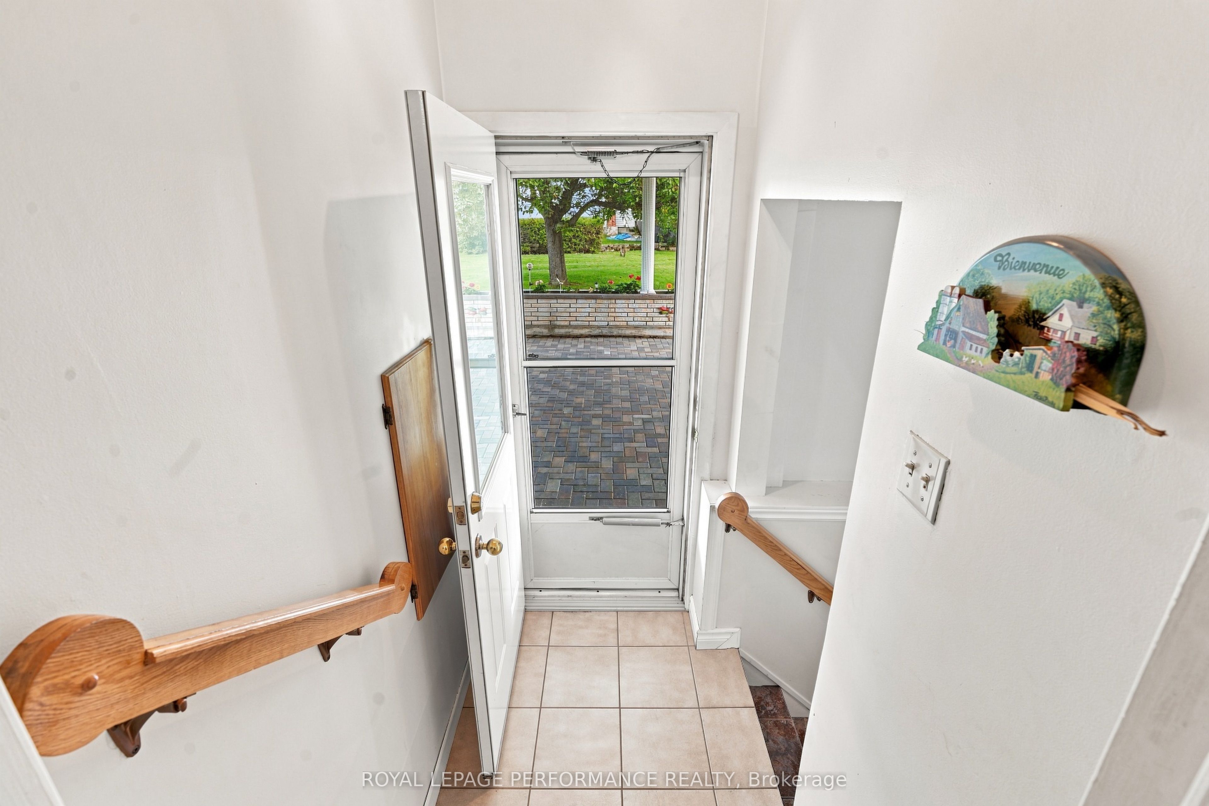2012 Lajoie Street Property Photo 26