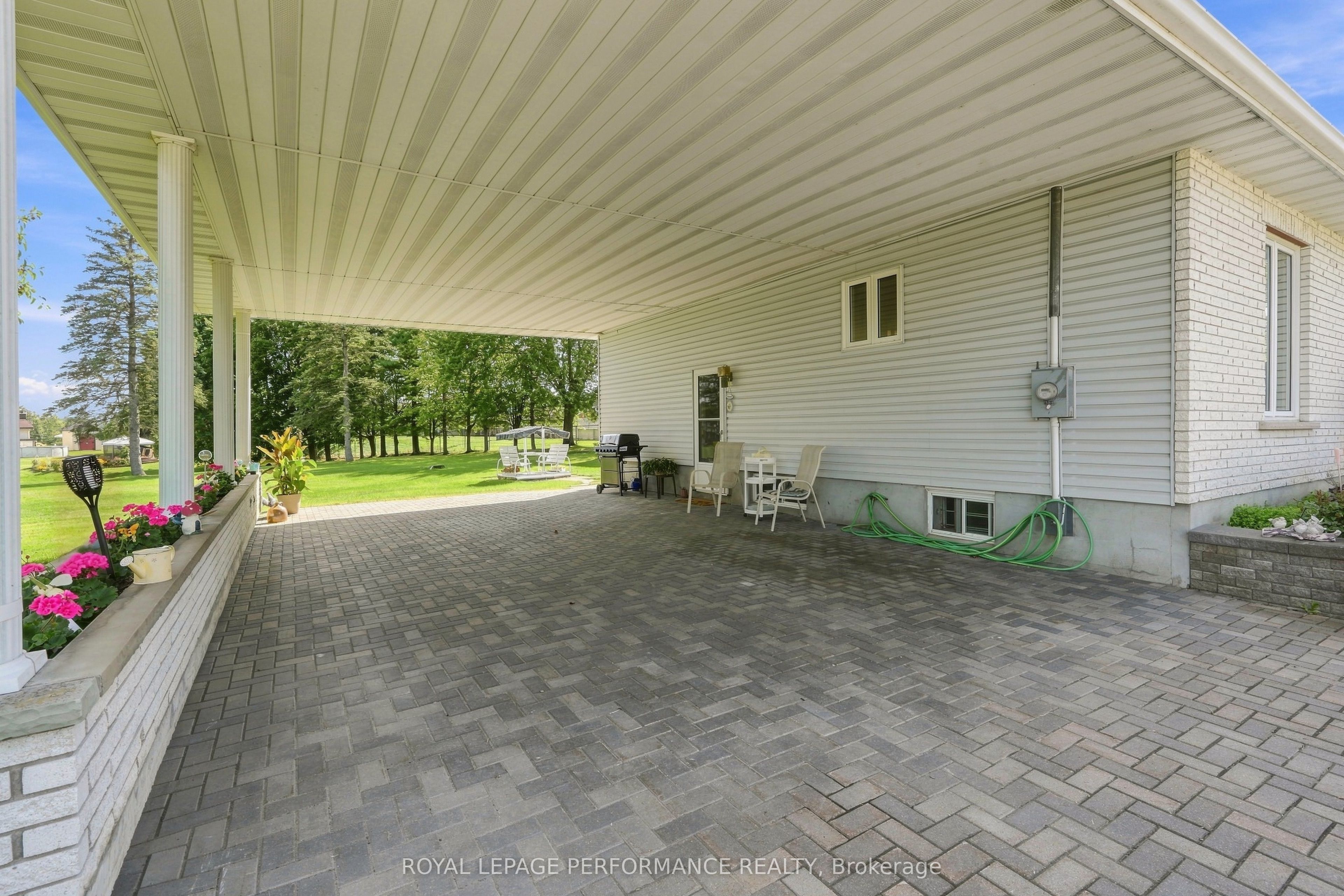 2012 Lajoie Street Property Photo 38