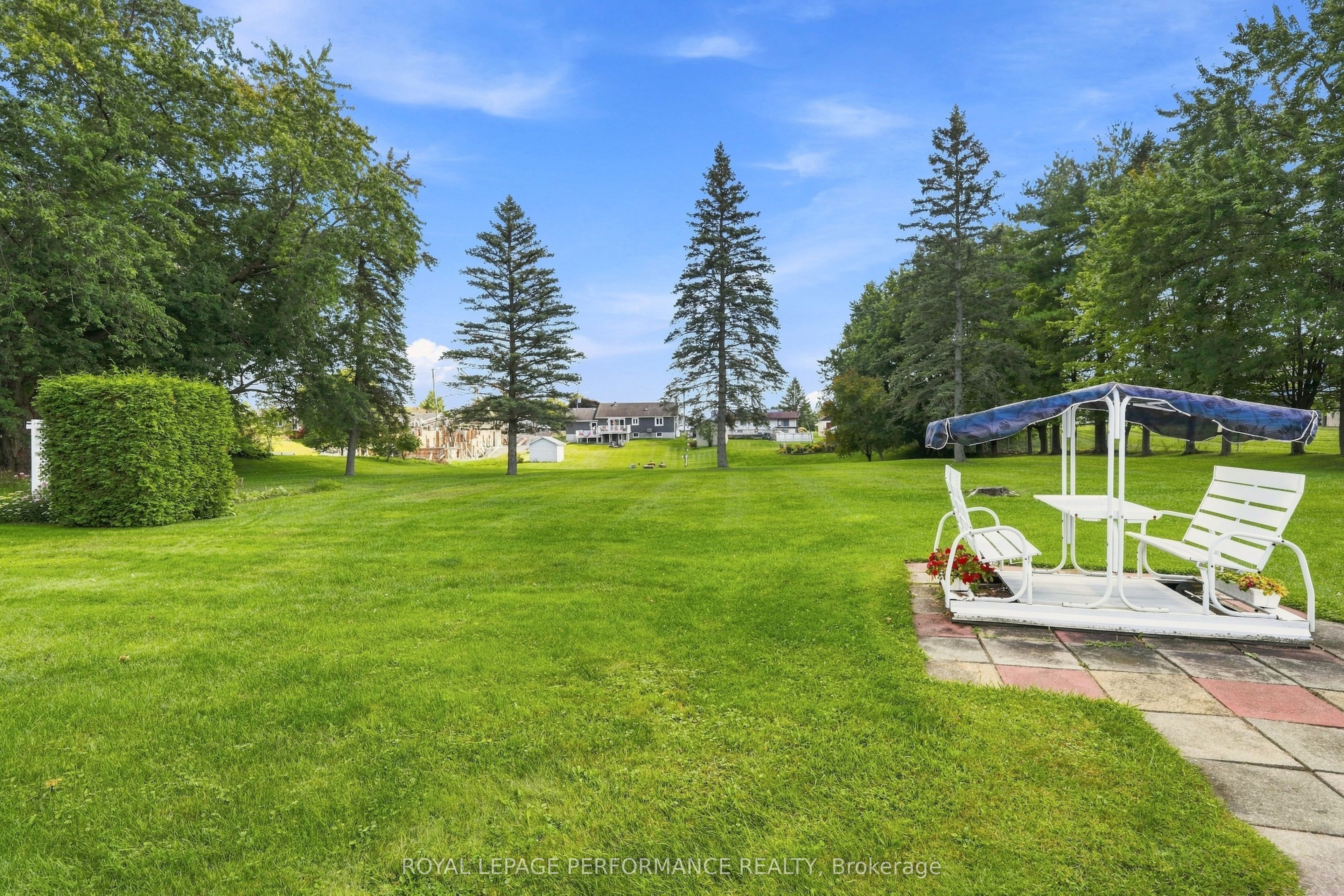 2012 Lajoie Street Property Photo 40
