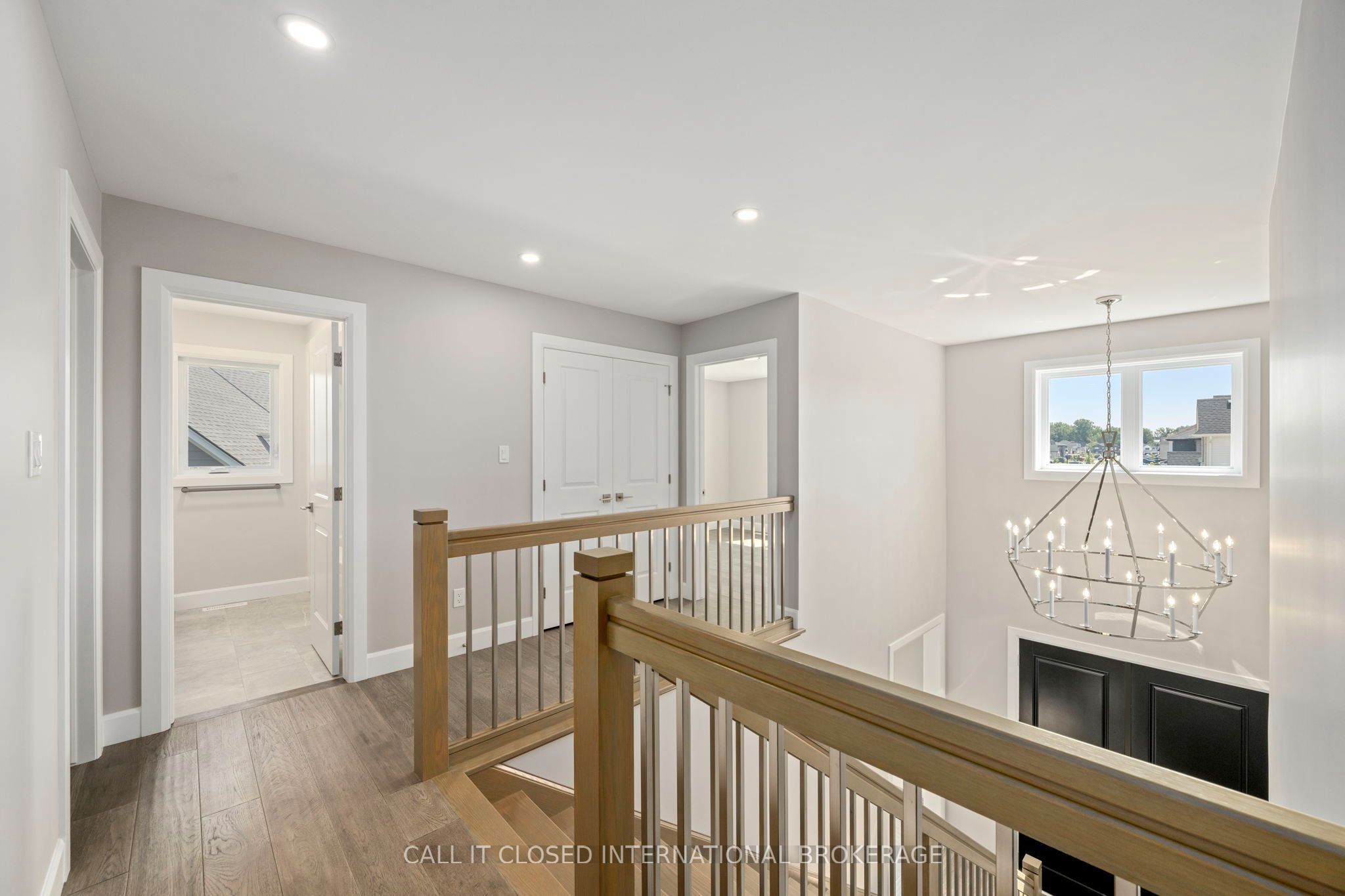 44 Royal Crescent Property Photo 17
