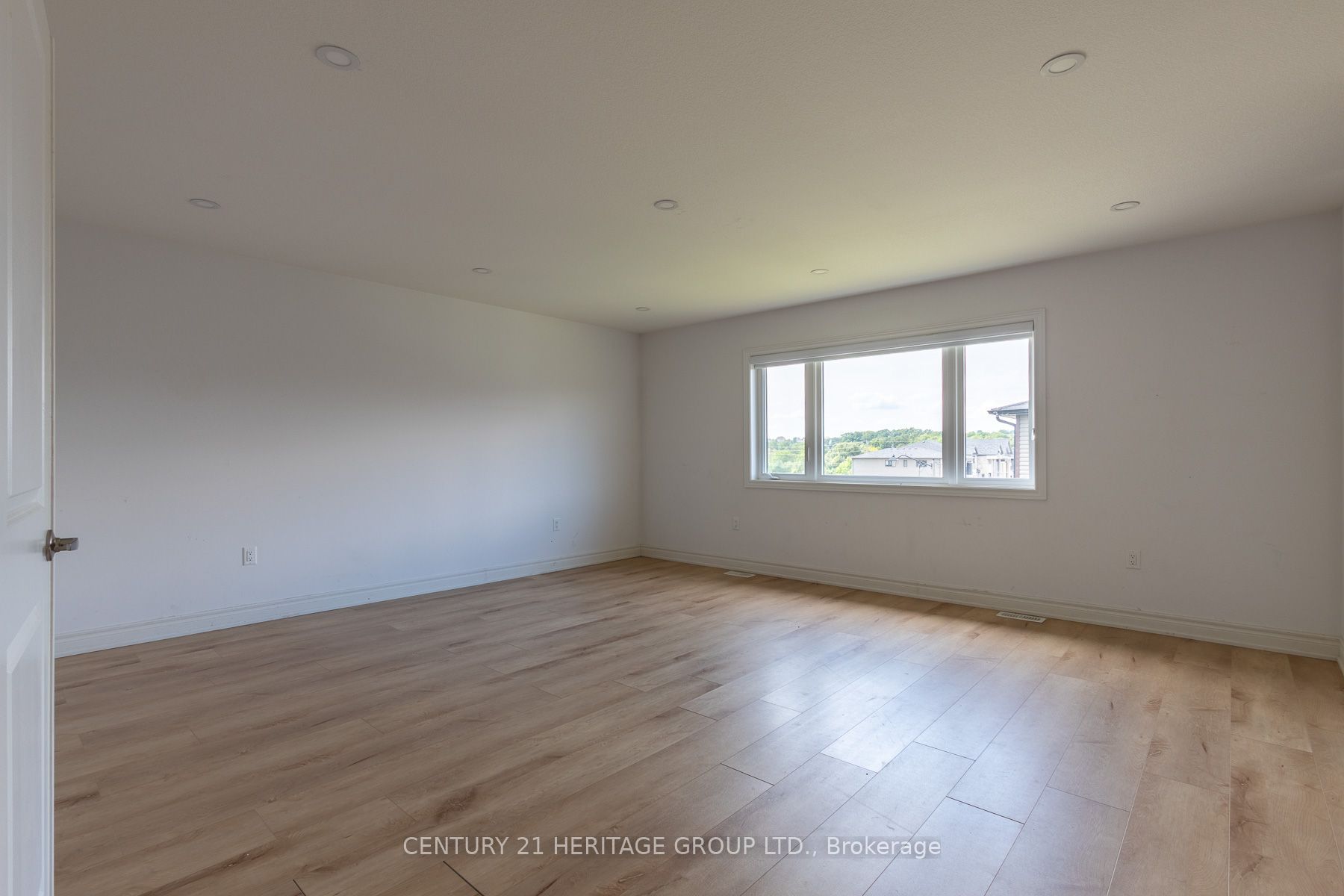 238 Longboat Run W Property Photo 16