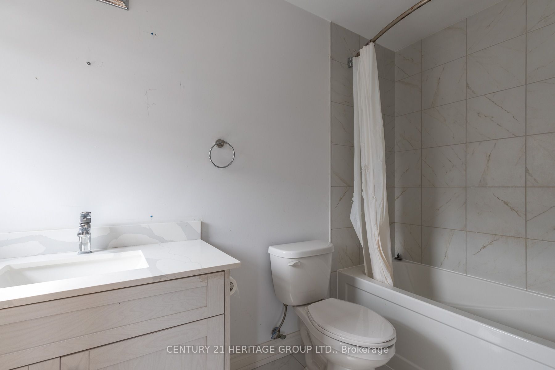 238 Longboat Run W Property Photo 25