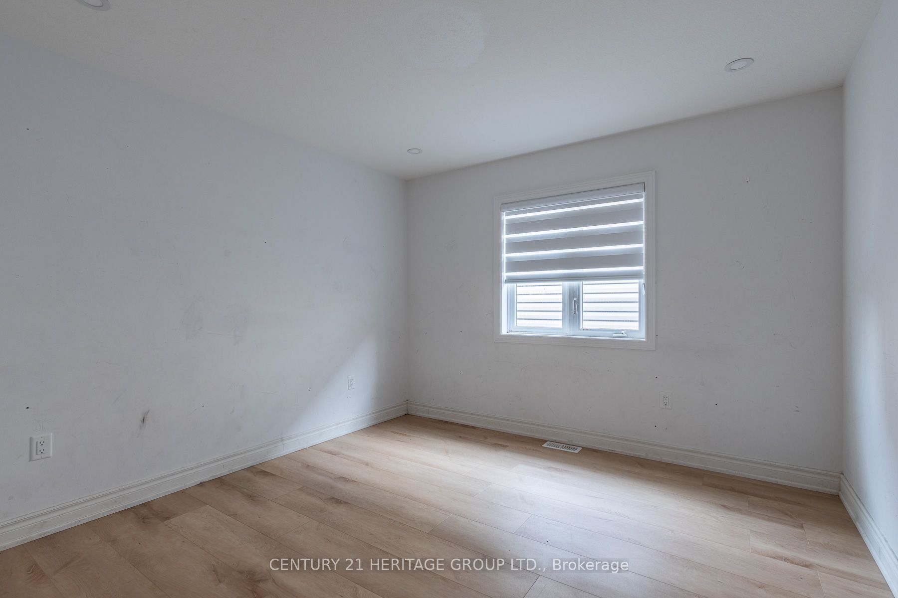 238 Longboat Run W Property Photo 26