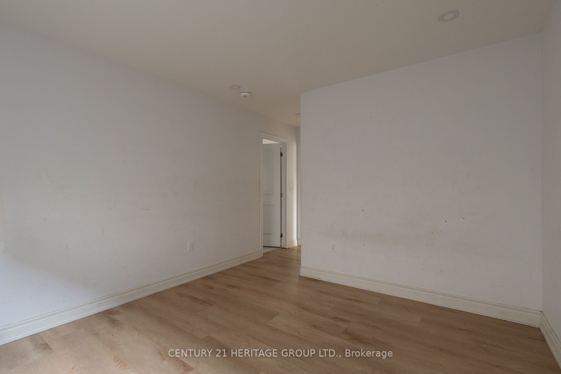 238 Longboat Run W Property Photo 27