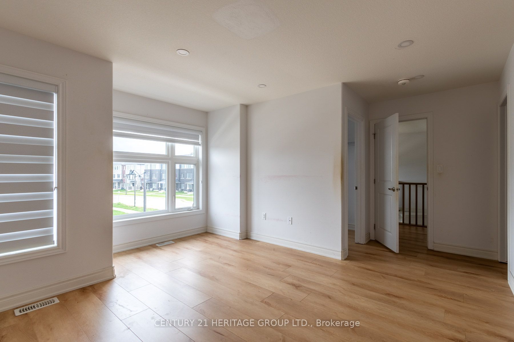238 Longboat Run W Property Photo 29