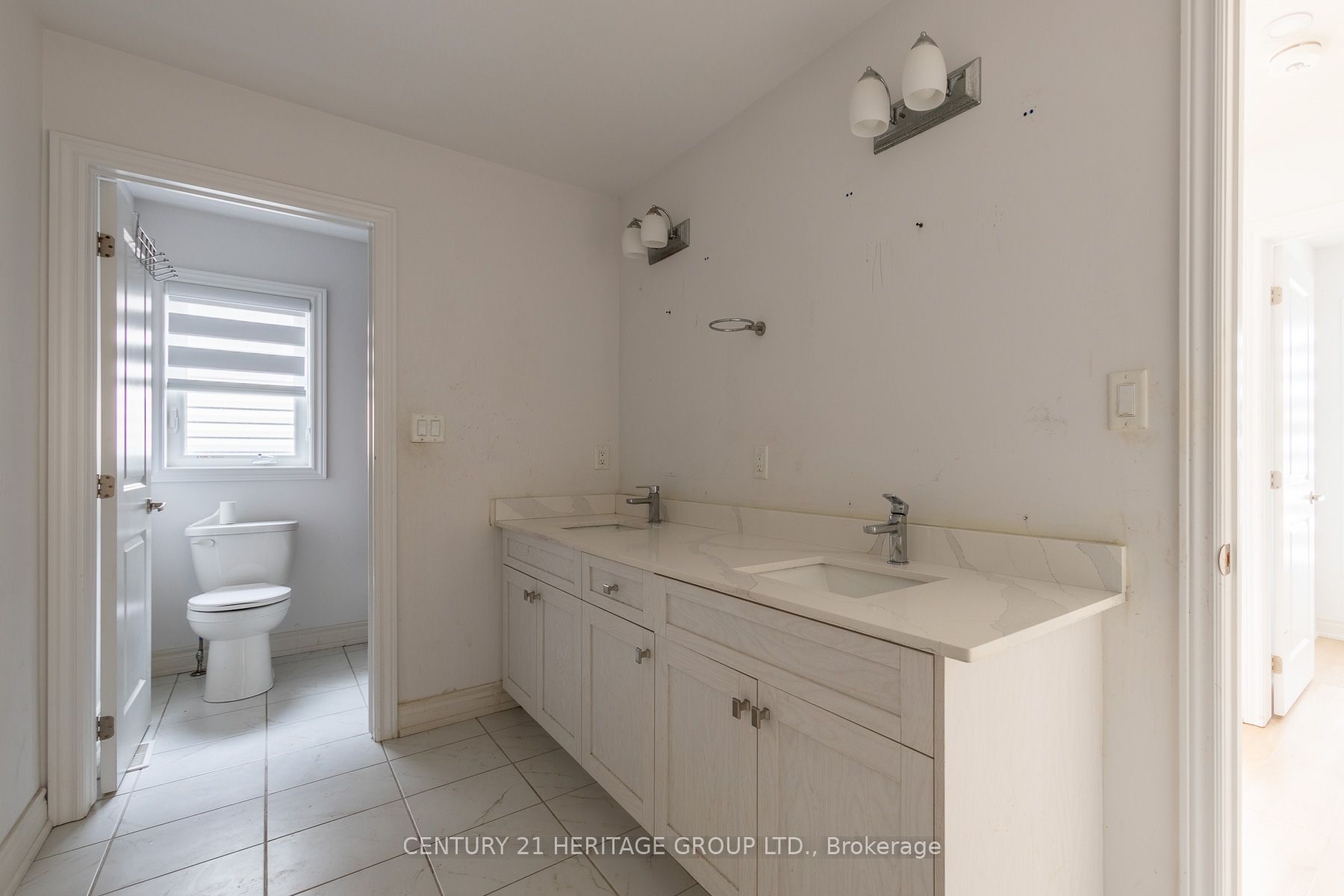 238 Longboat Run W Property Photo 30