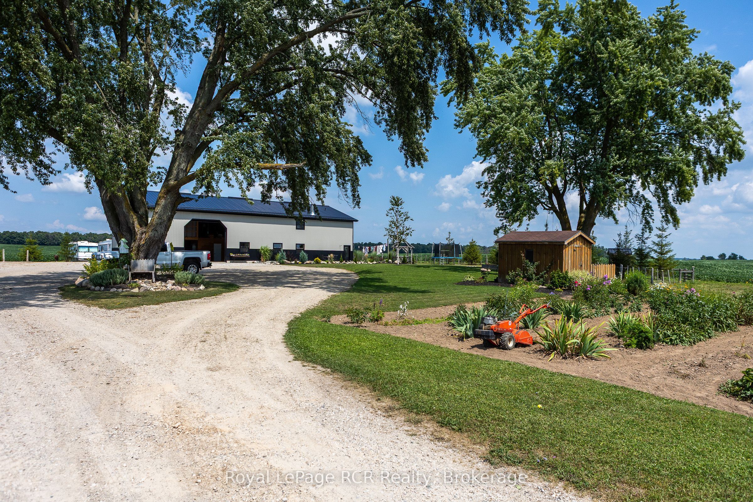 1720 Bruce 10 Road Property Photo 3