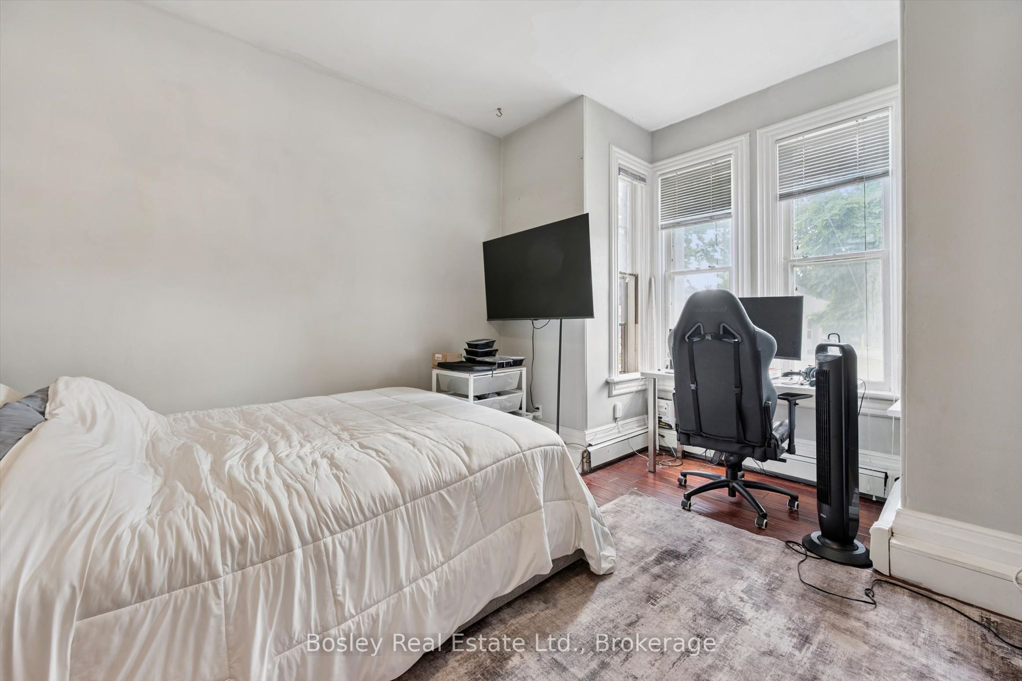 10 Ontario Street Property Photo 13