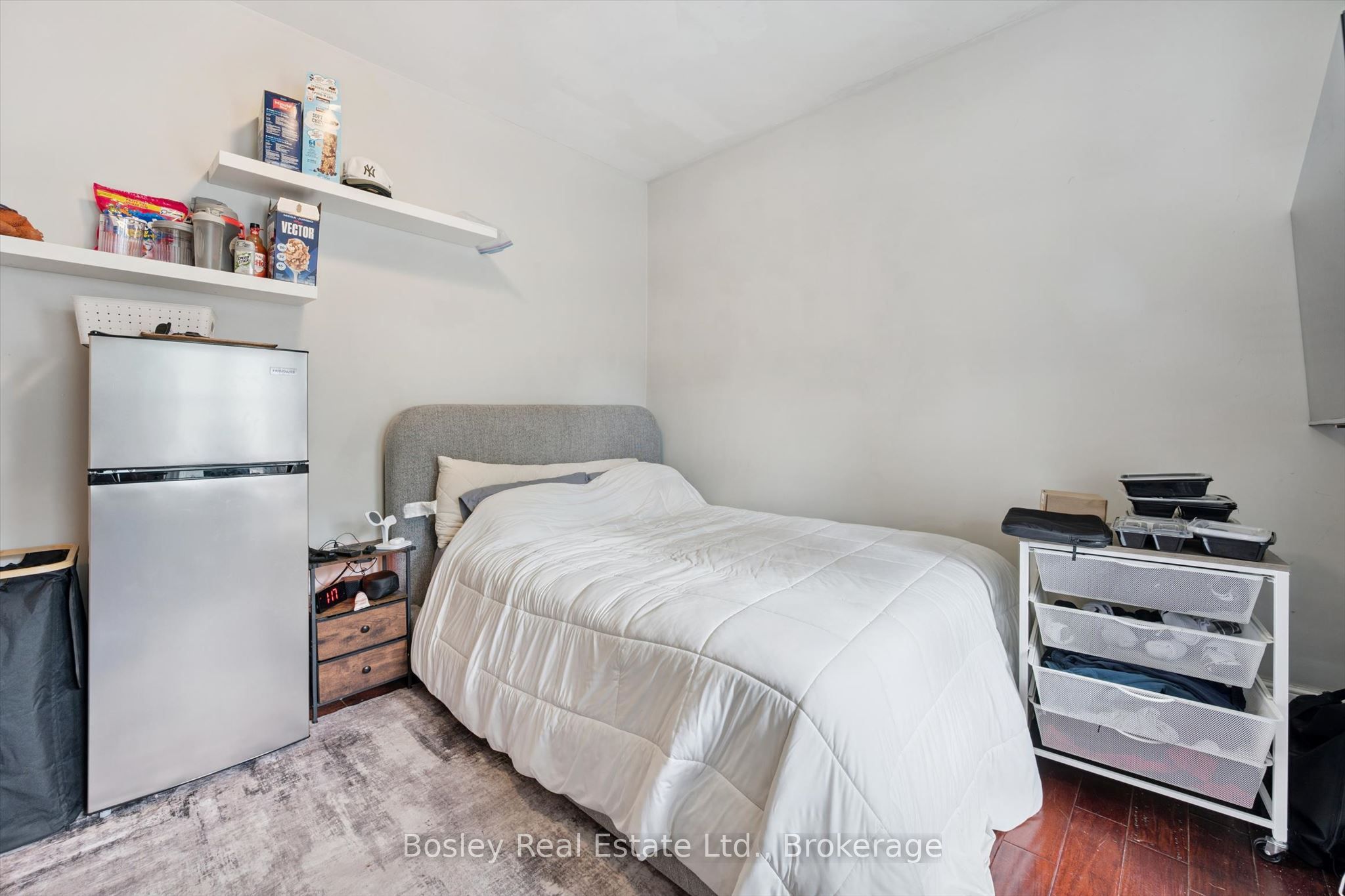 10 Ontario Street Property Photo 14