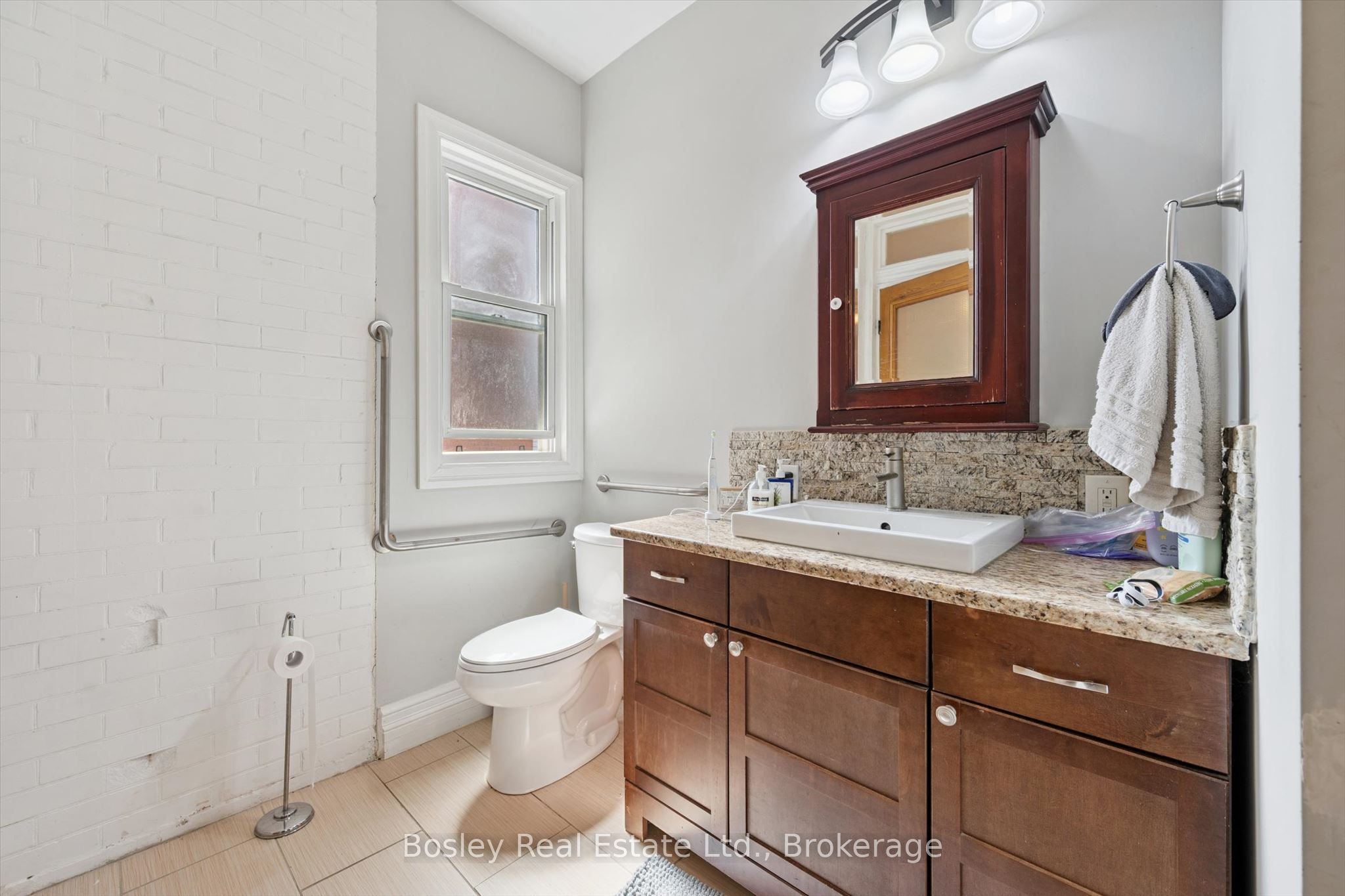 10 Ontario Street Property Photo 15