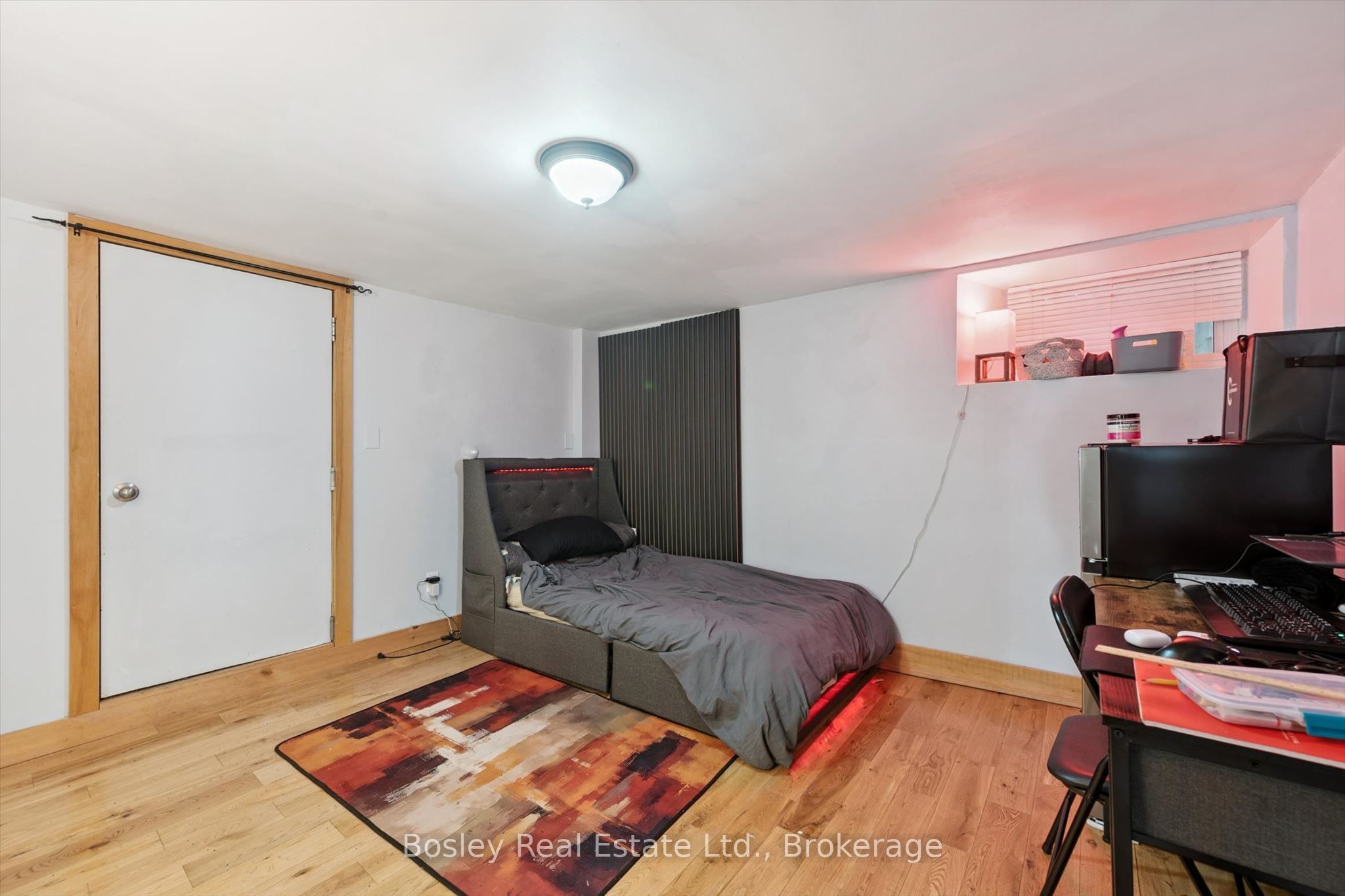 10 Ontario Street Property Photo 18