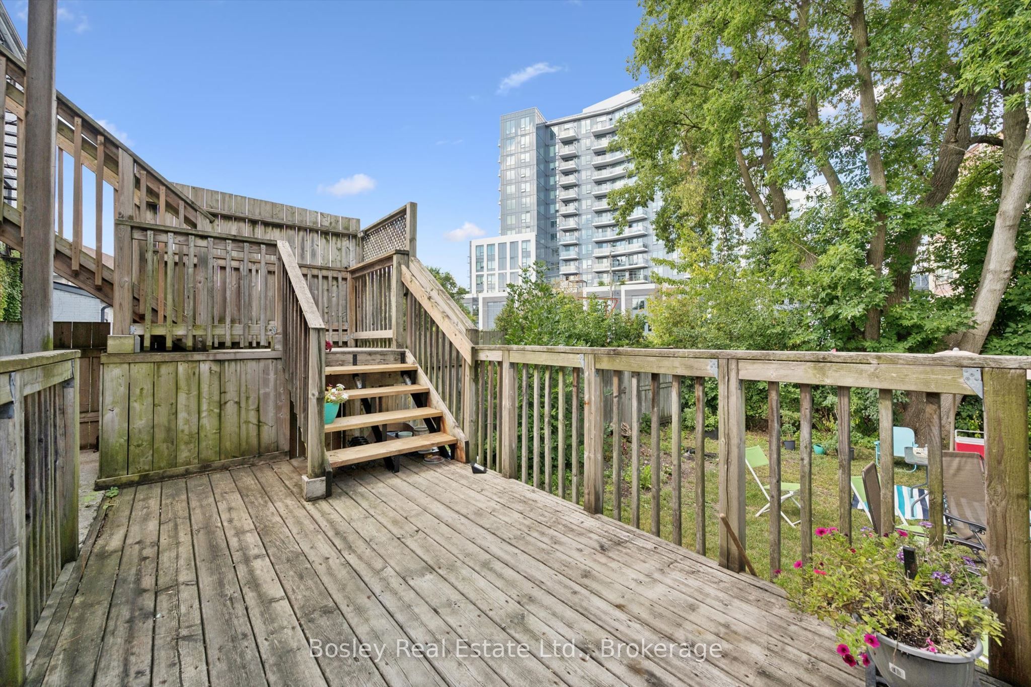 10 Ontario Street Property Photo 25