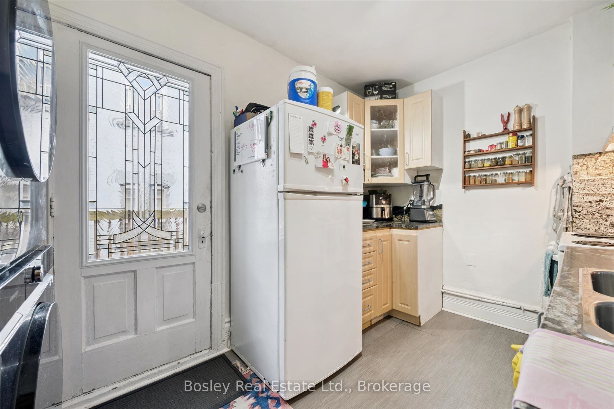 10 Ontario Street Property Photo 28