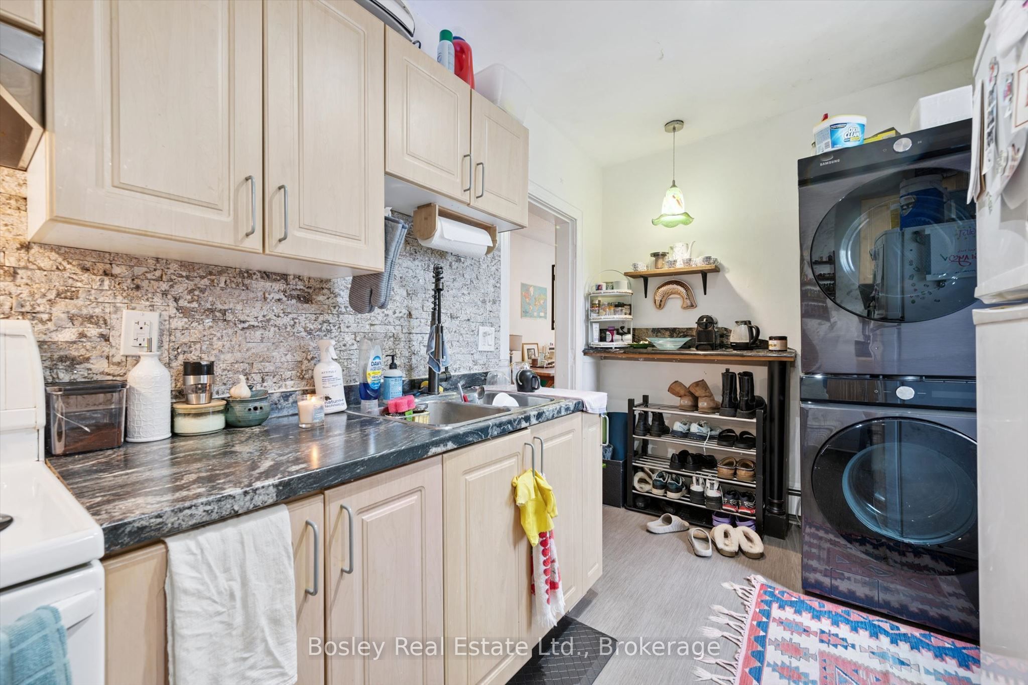 10 Ontario Street Property Photo 30