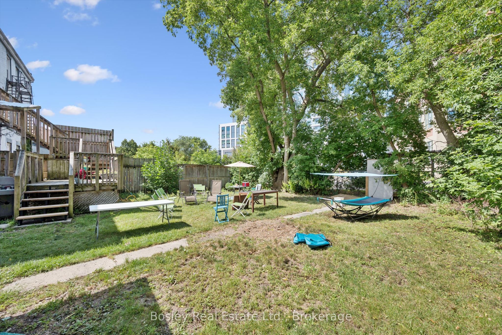 10 Ontario Street Property Photo 38