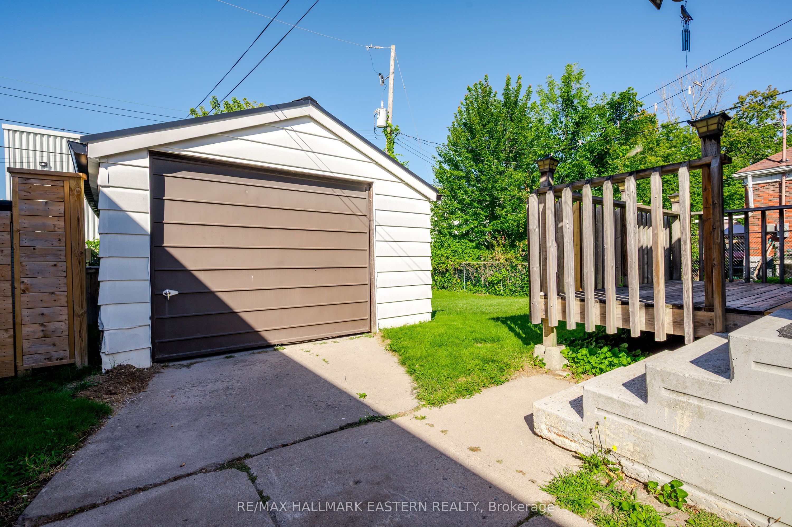 51 Ephgrave Boulevard Property Photo 24
