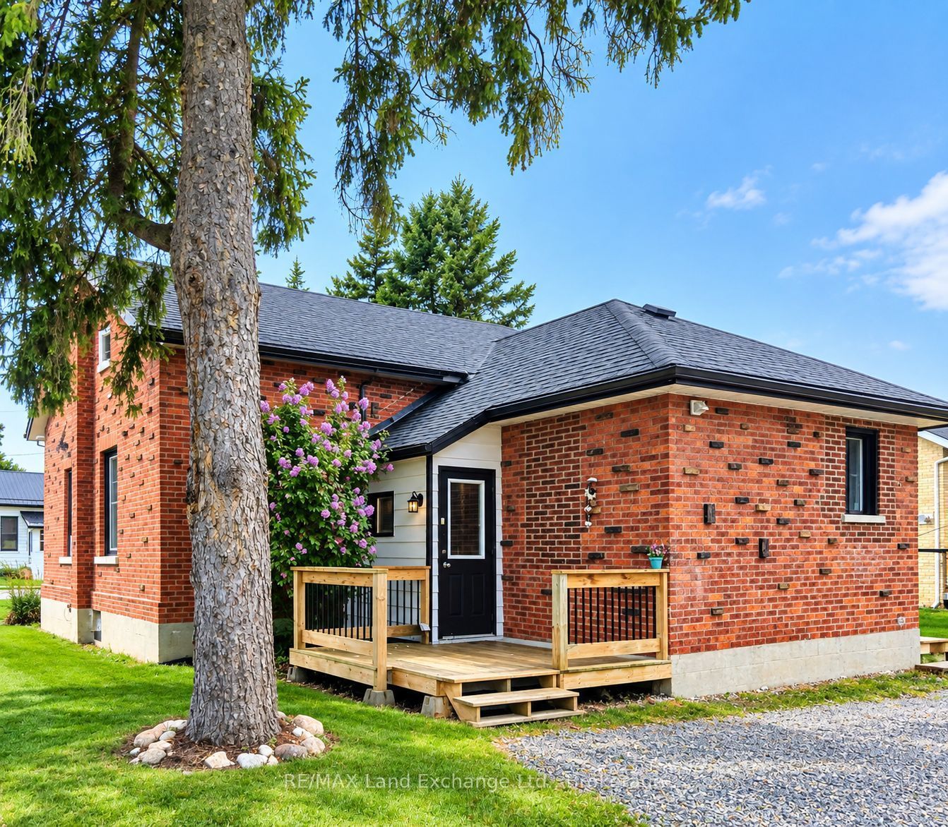 10 Mary Street Property Photo 1
