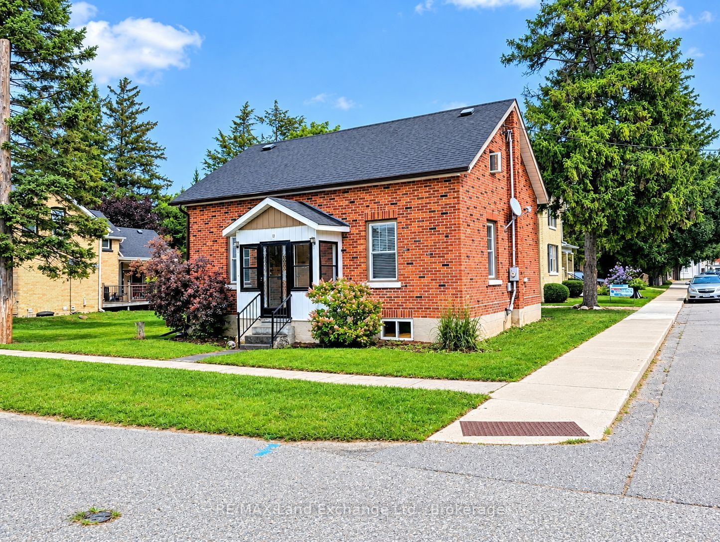 10 Mary Street Property Photo 2