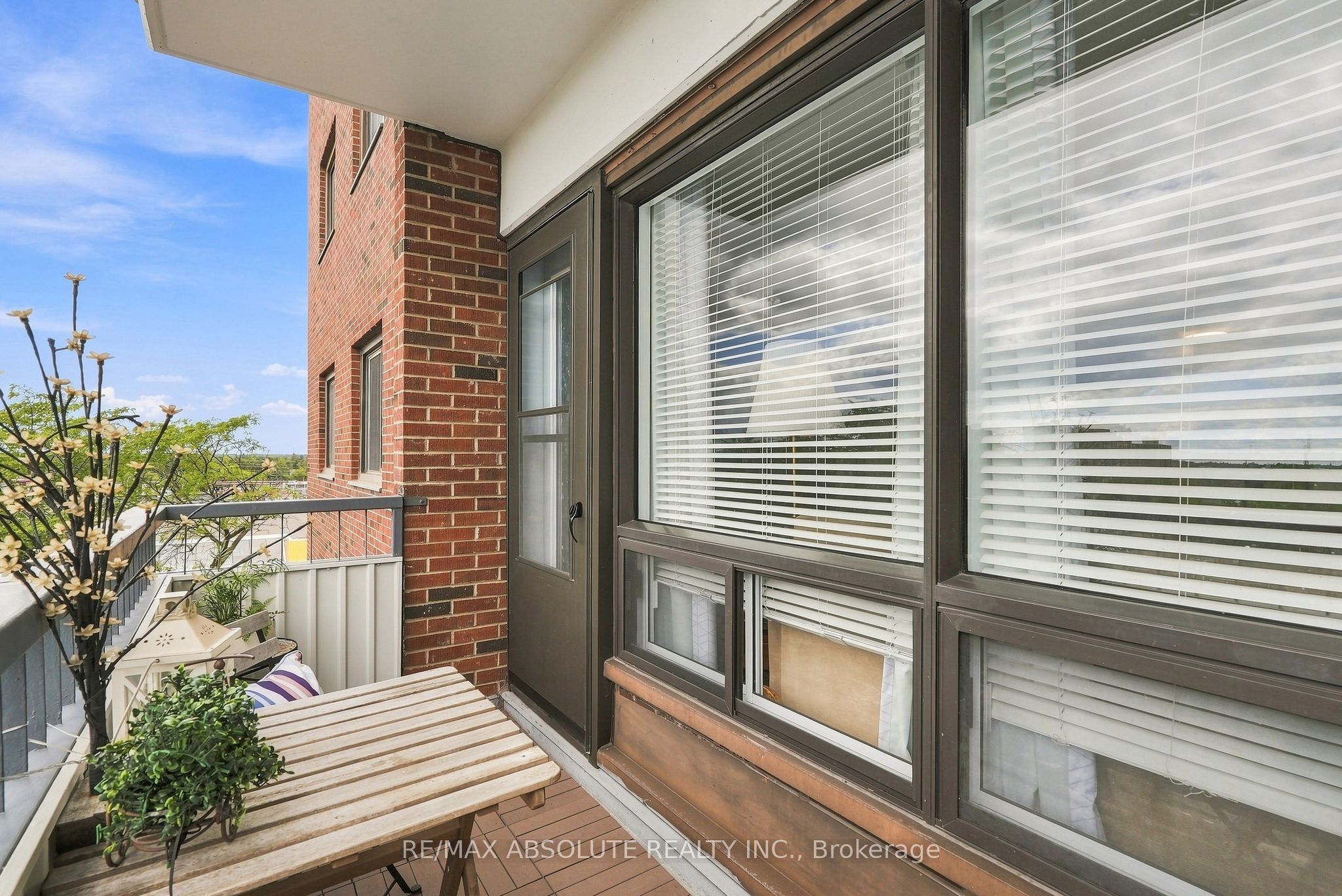 20 Chesterton Drive 411 Property Photo 15