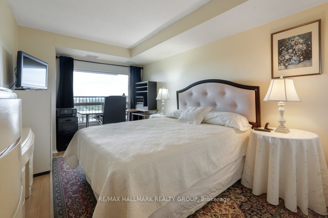 545 St Laurent Boulevard 1006 Property Photo 14