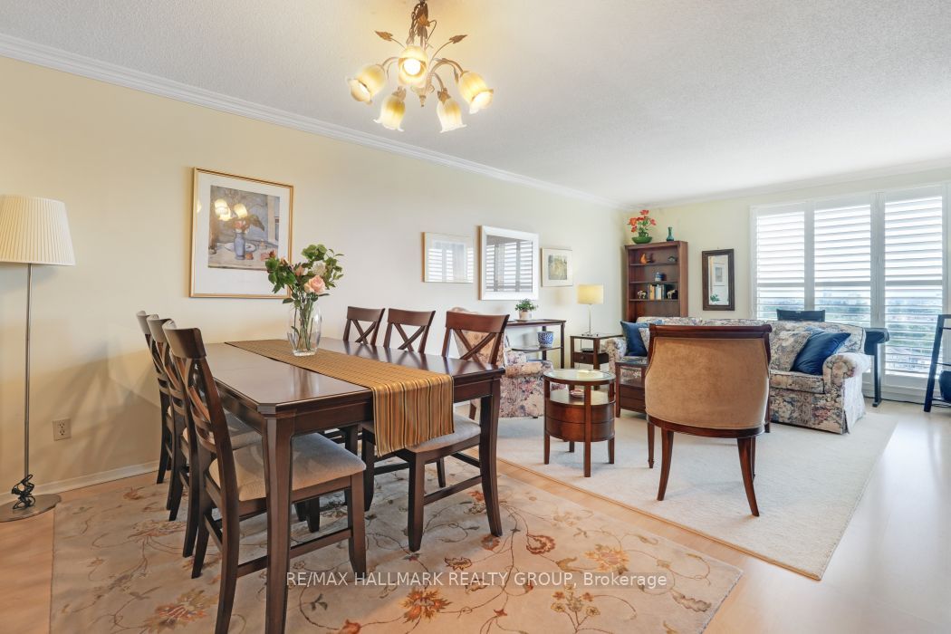 545 St Laurent Boulevard 1006 Property Photo 18