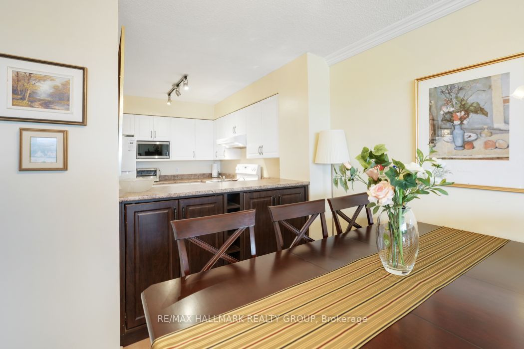 545 St Laurent Boulevard 1006 Property Photo 22