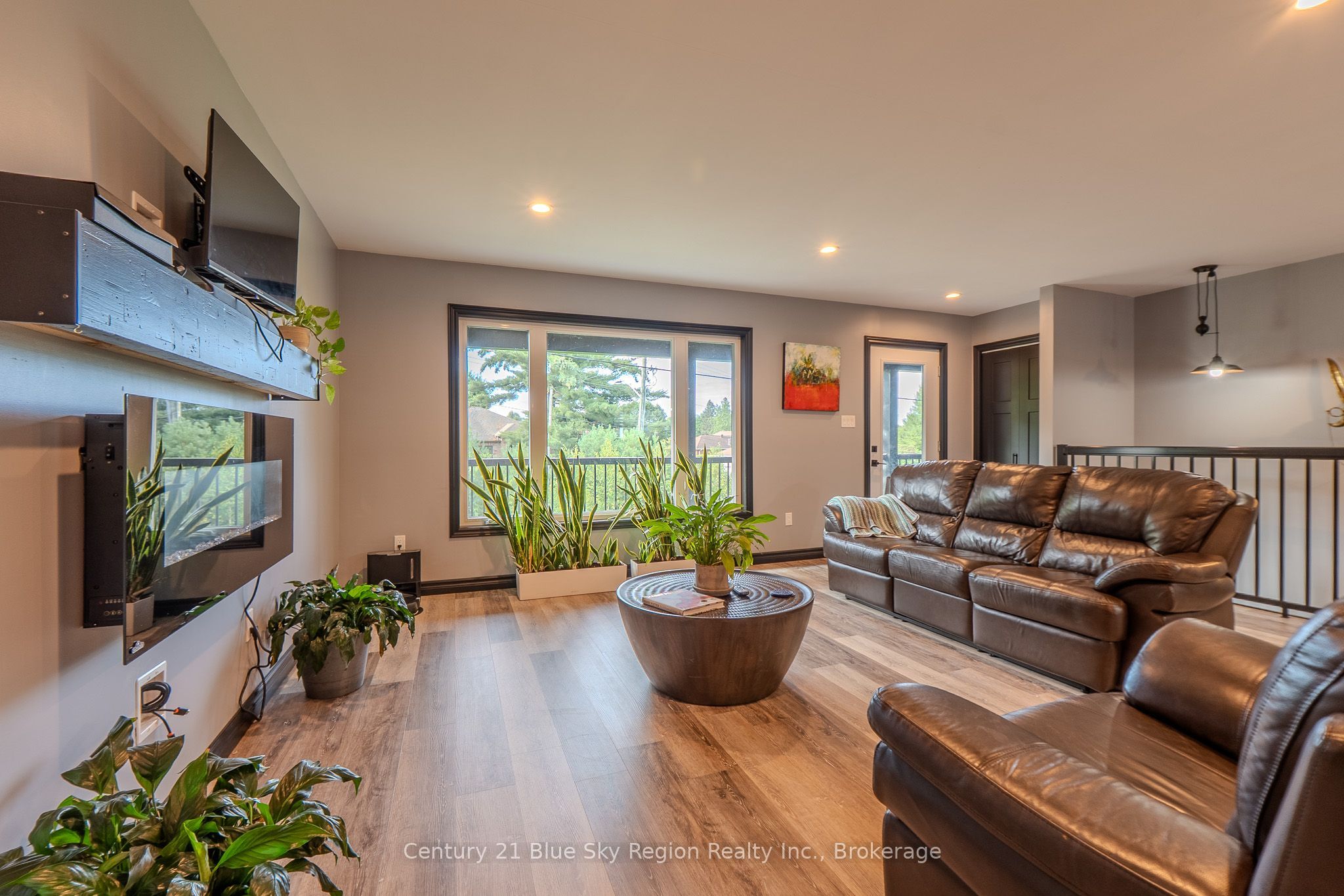 39 Tupper Drive Property Photo 4