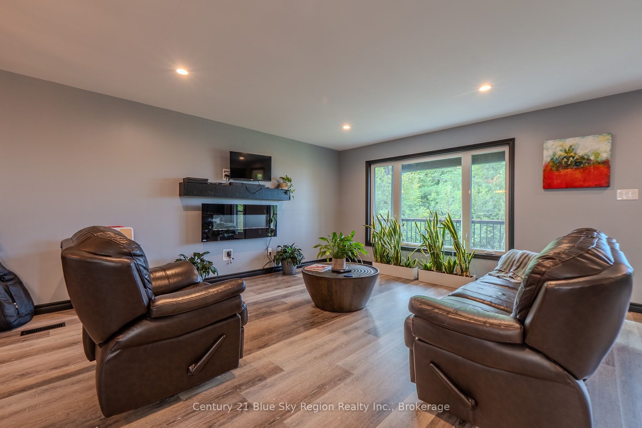 39 Tupper Drive Property Photo 5