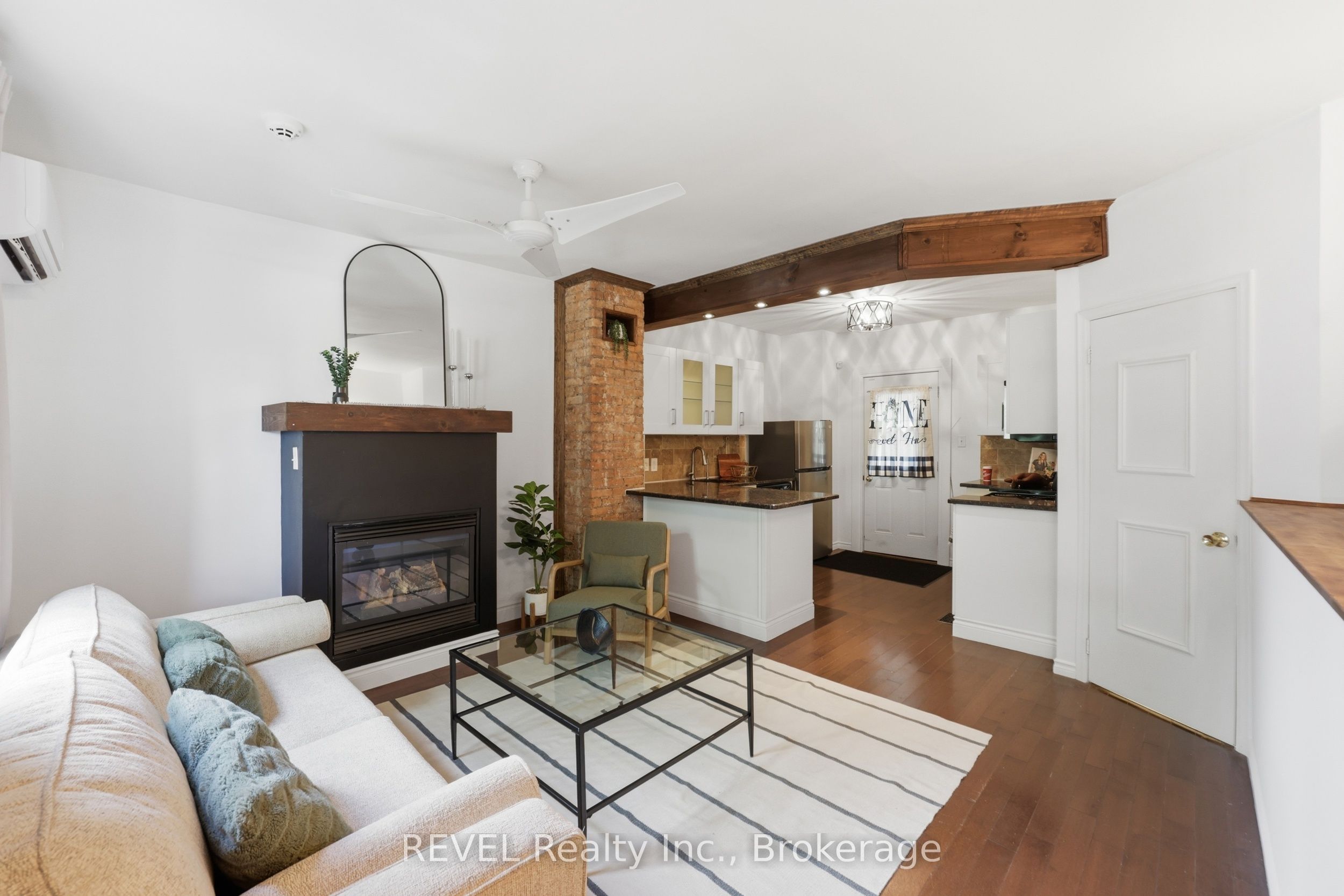 128 Robert Street Property Photo 7