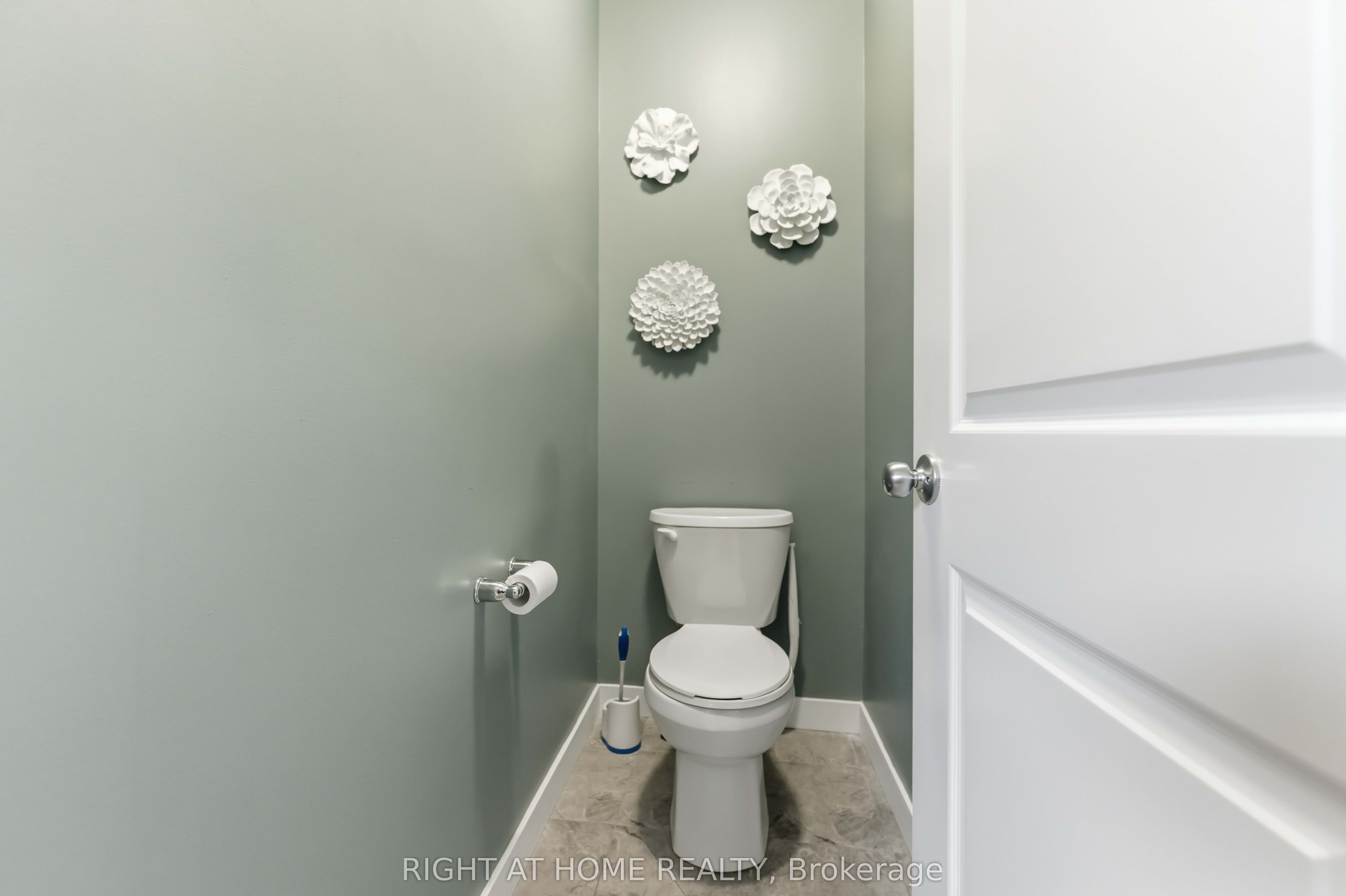 730 Kirkham Crescent Property Photo 26