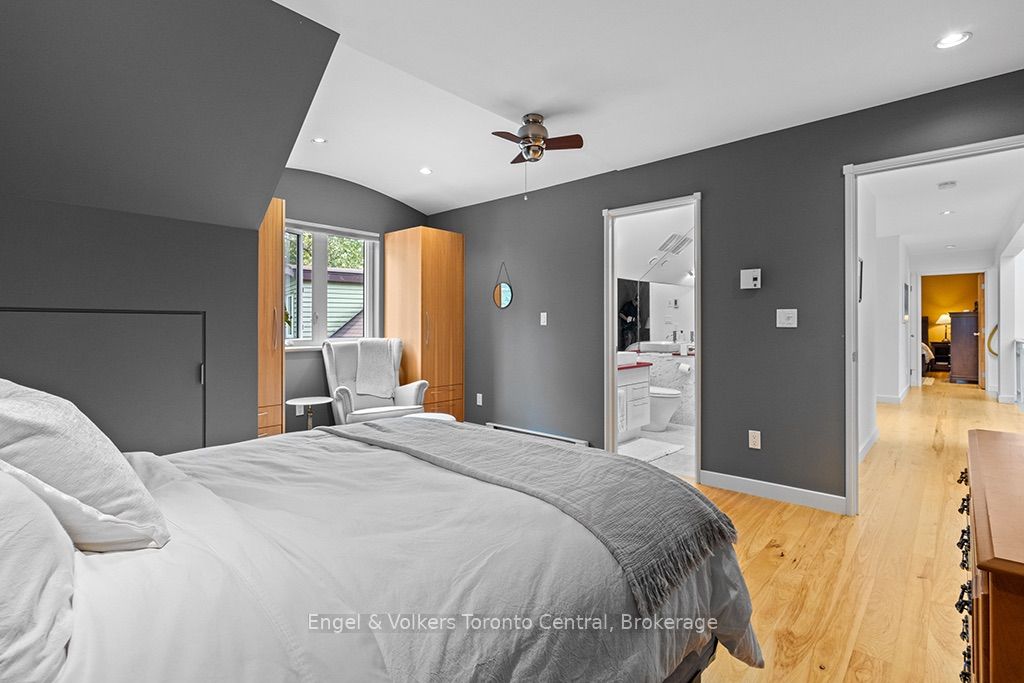 684131 Sideroad 30 Property Photo 32