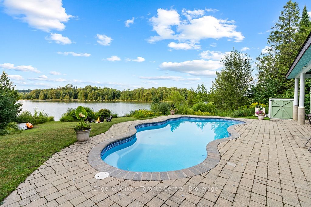 684131 Sideroad 30 Property Photo 46