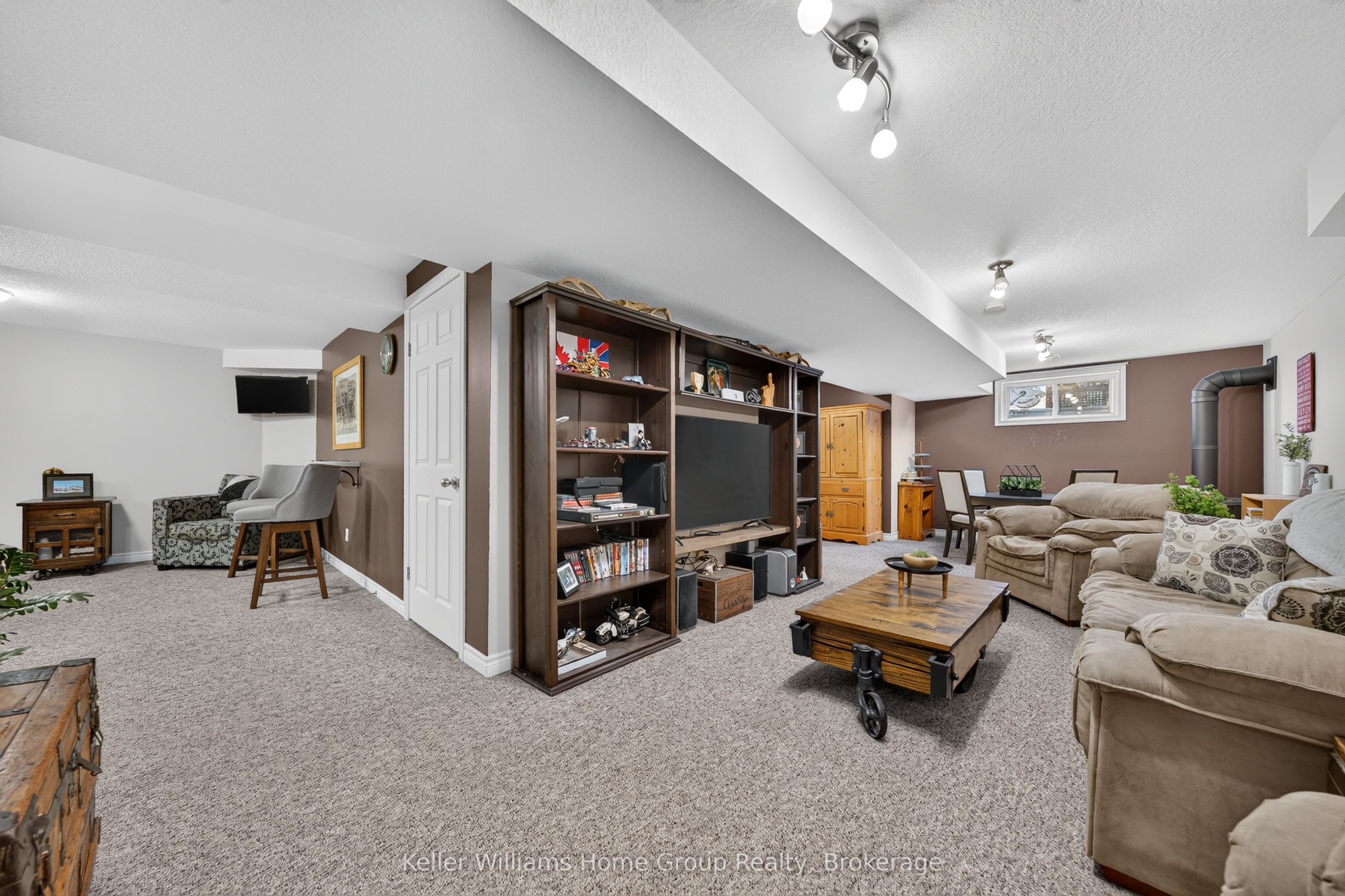 111 Halls Drive Property Photo 38