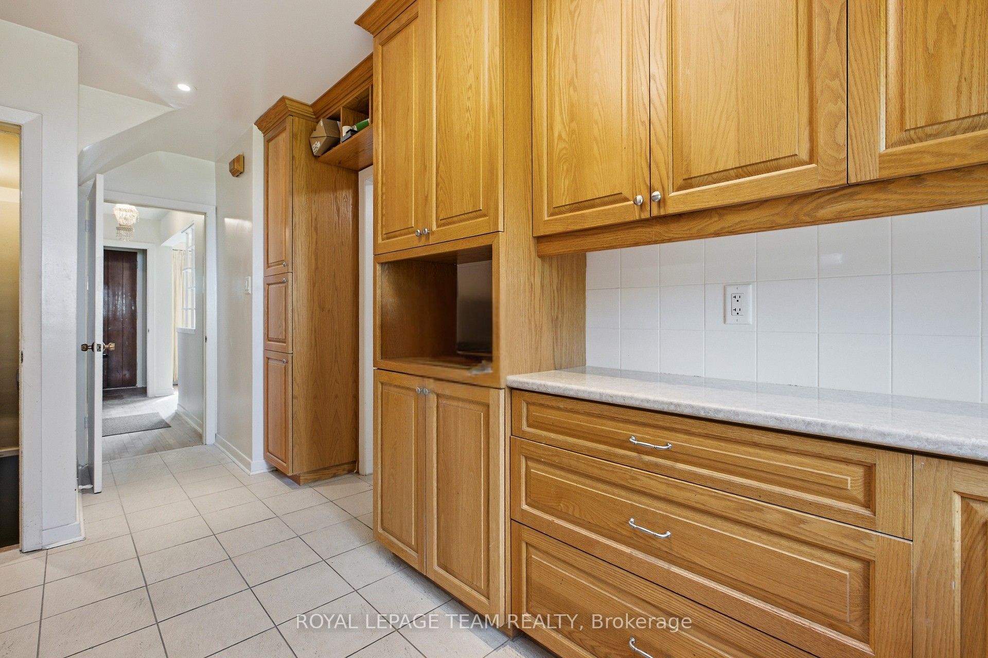 1020 Riddell Avenue S Property Photo 10