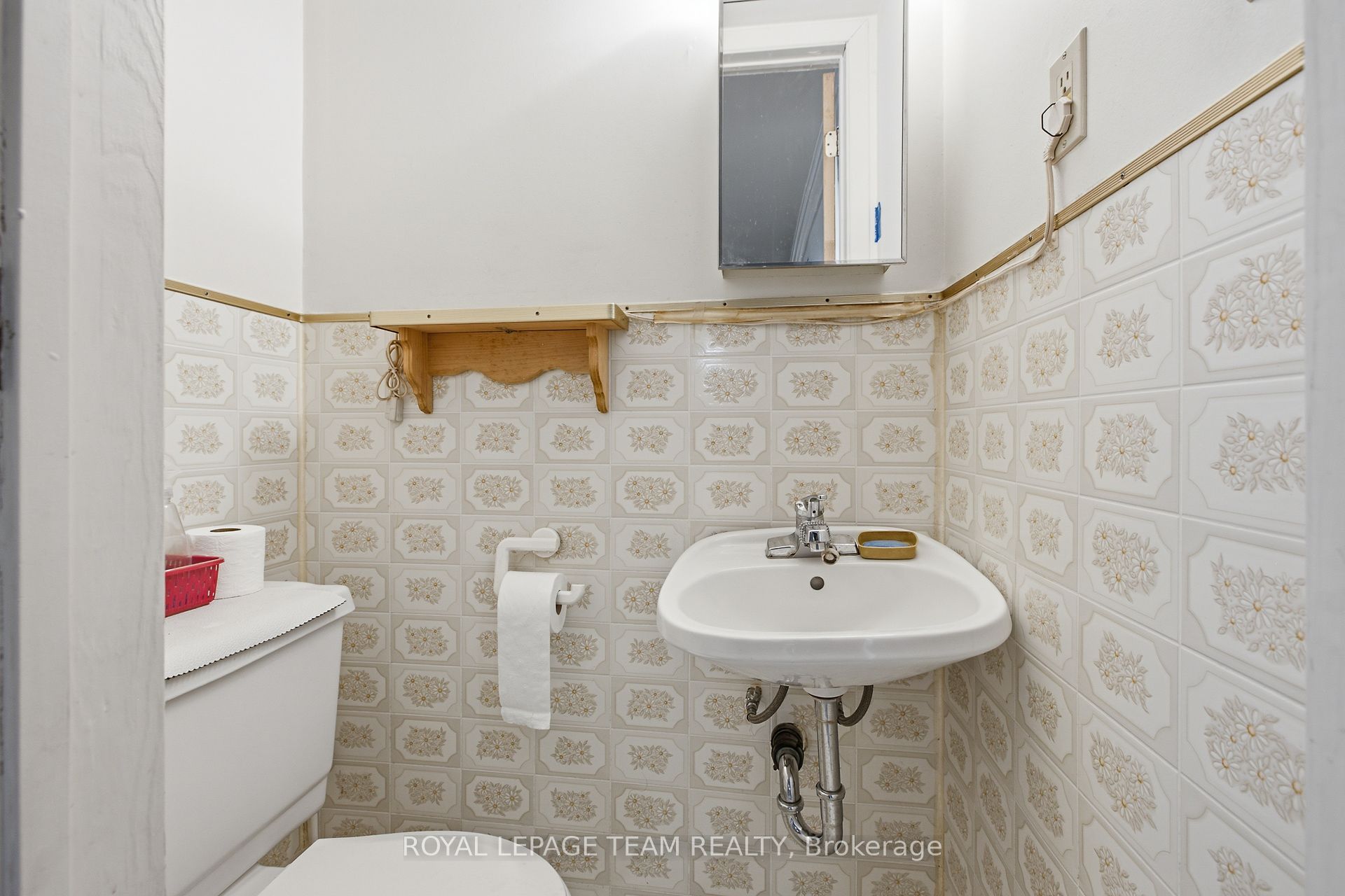 1020 Riddell Avenue S Property Photo 27