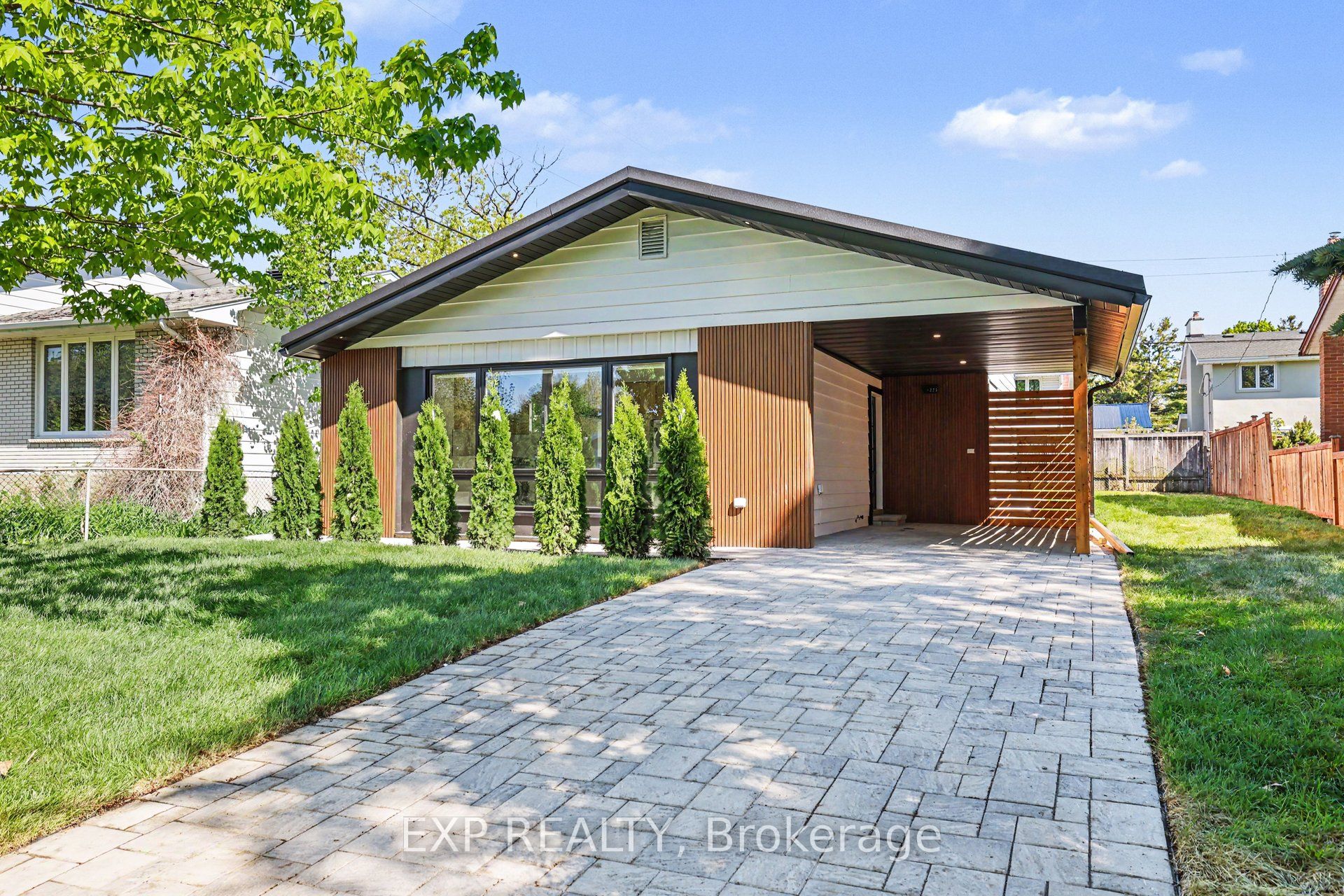 1273 Ridgemont Avenue Property Photo 2
