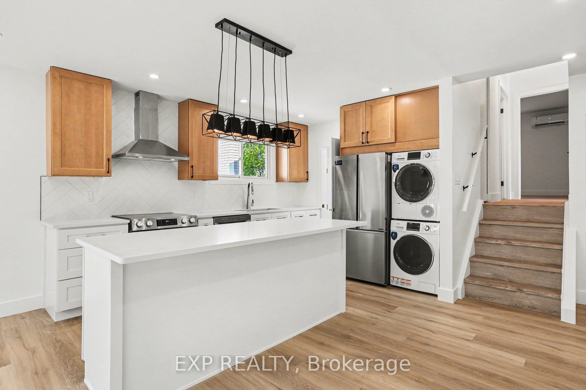 1273 Ridgemont Avenue Property Photo 6