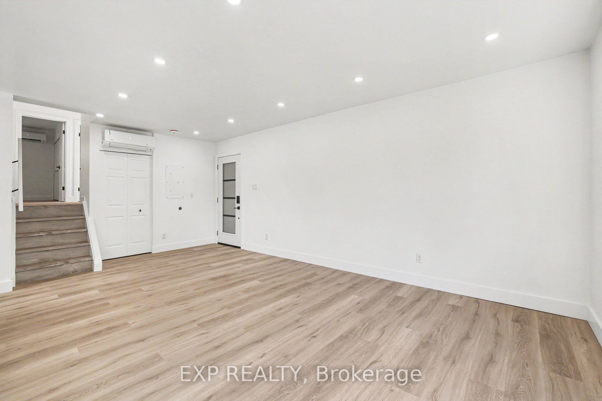 1273 Ridgemont Avenue Property Photo 10