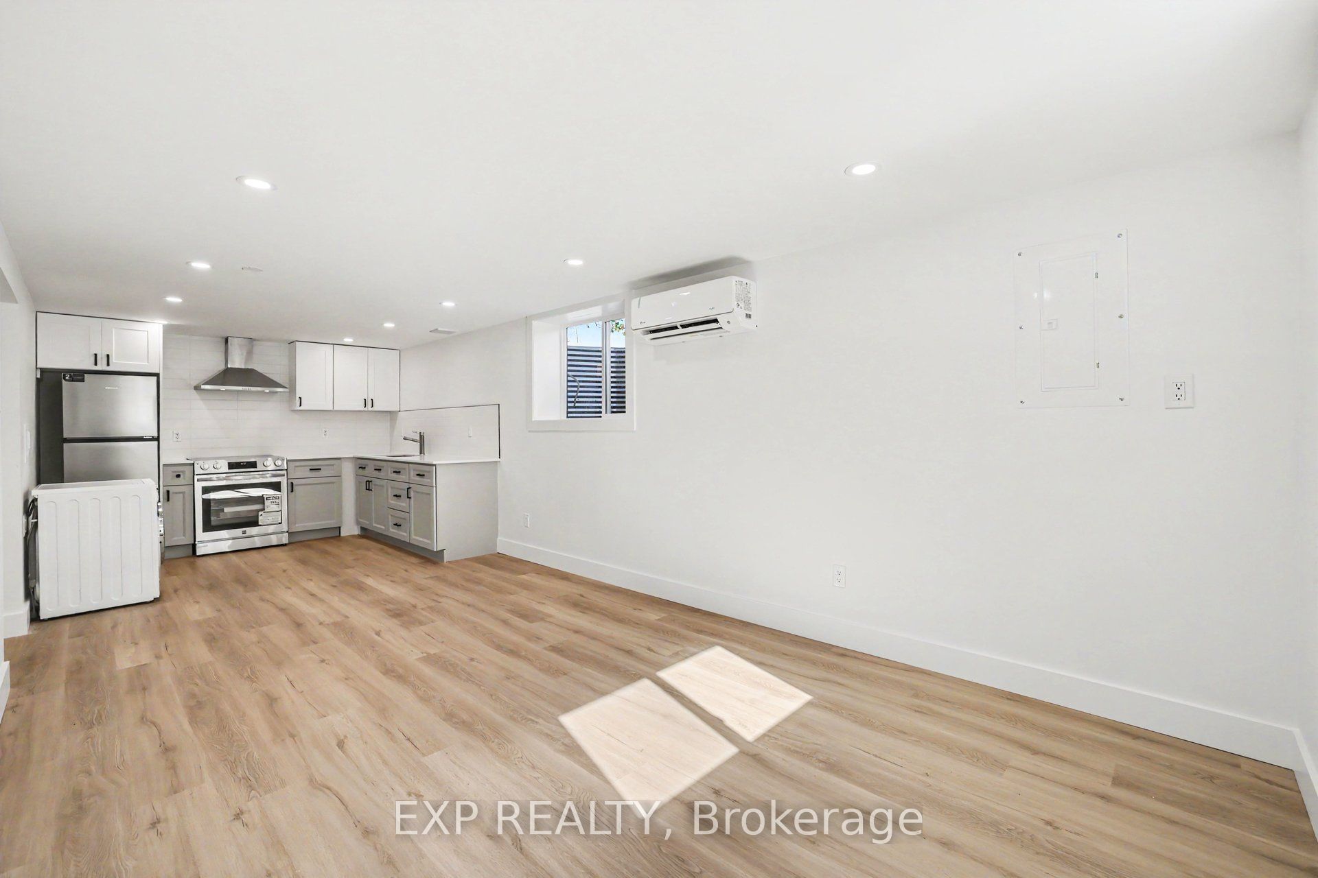 1273 Ridgemont Avenue Property Photo 15